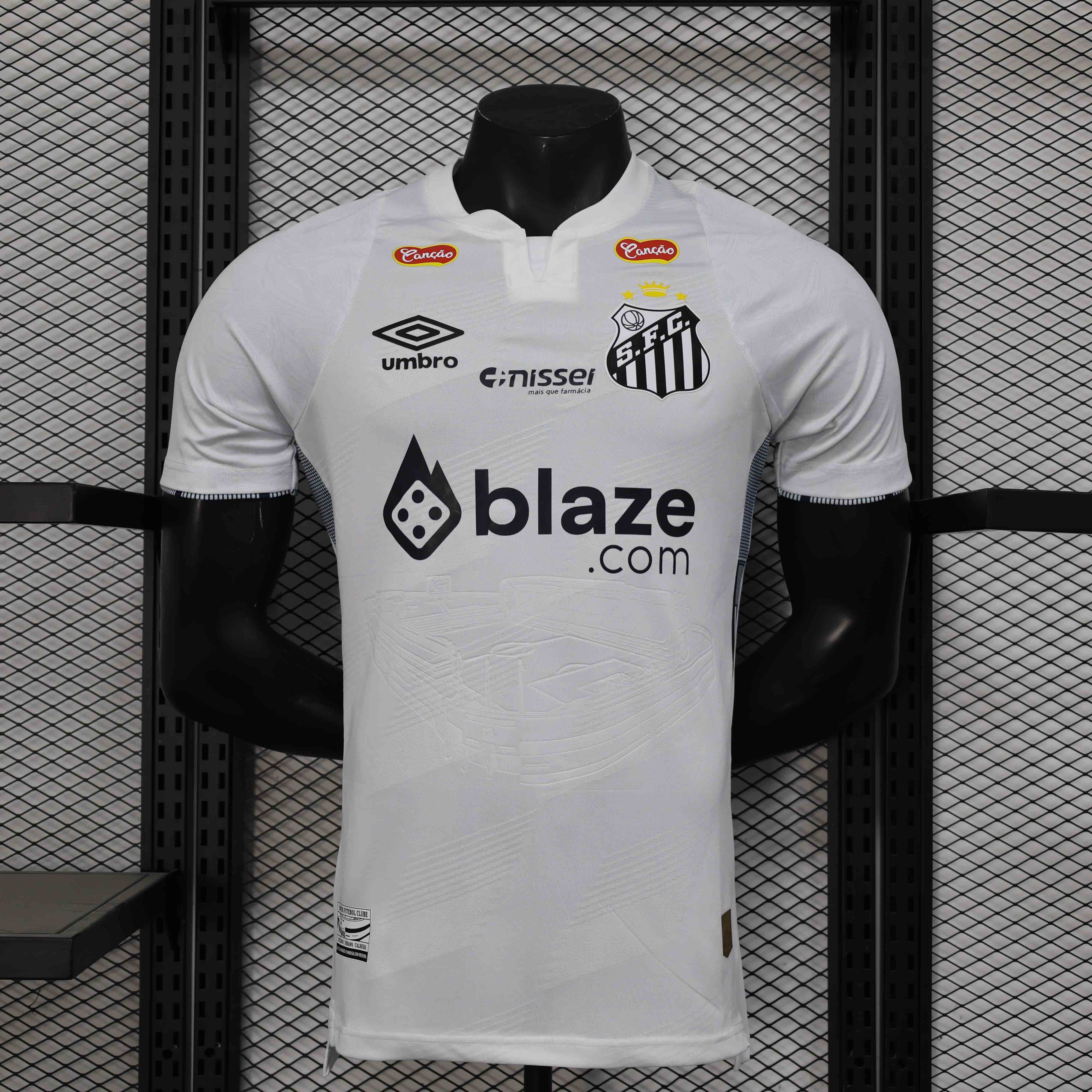Santos' white player advertising jersey for the 25-26 season