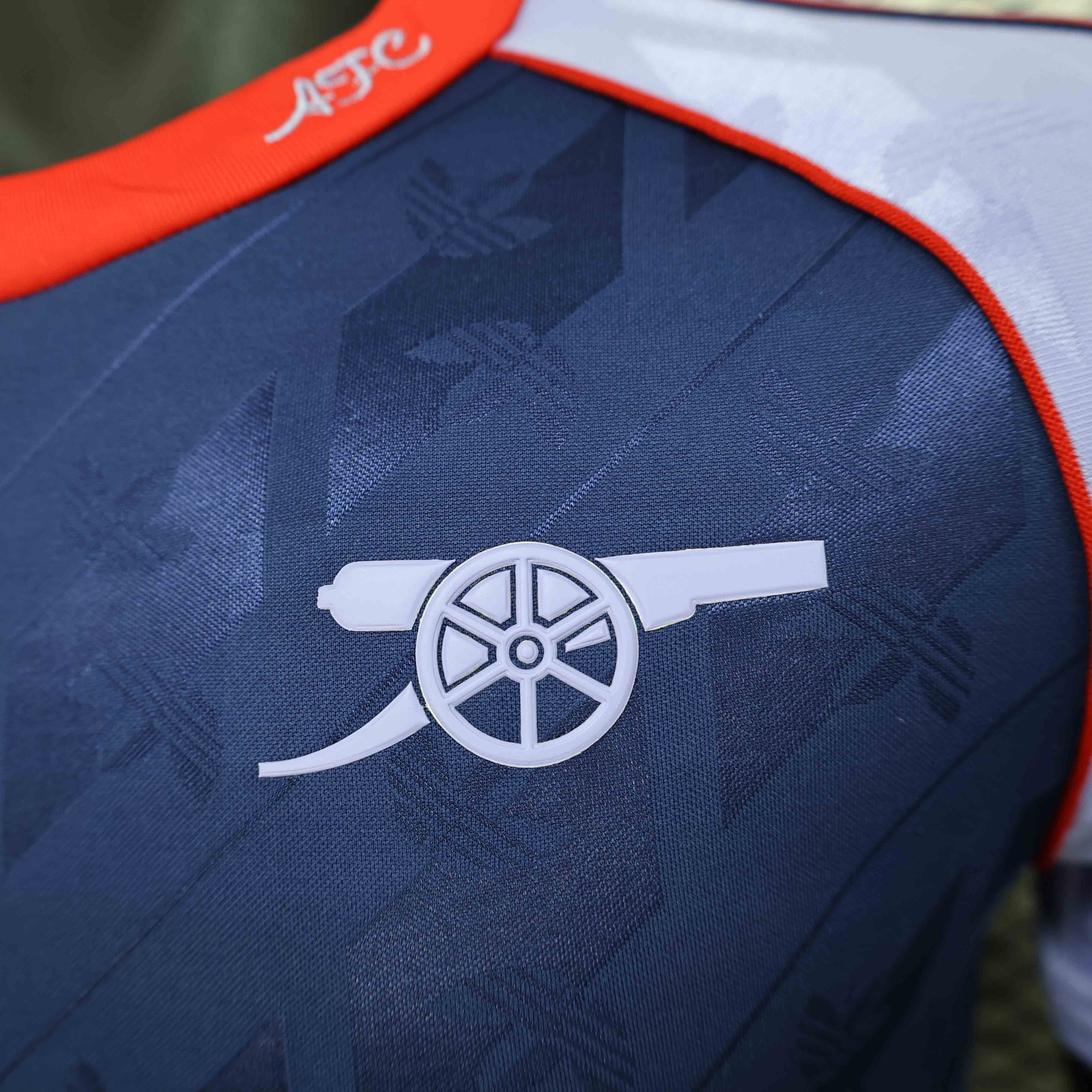 24-25 season Arsenal retro jersey