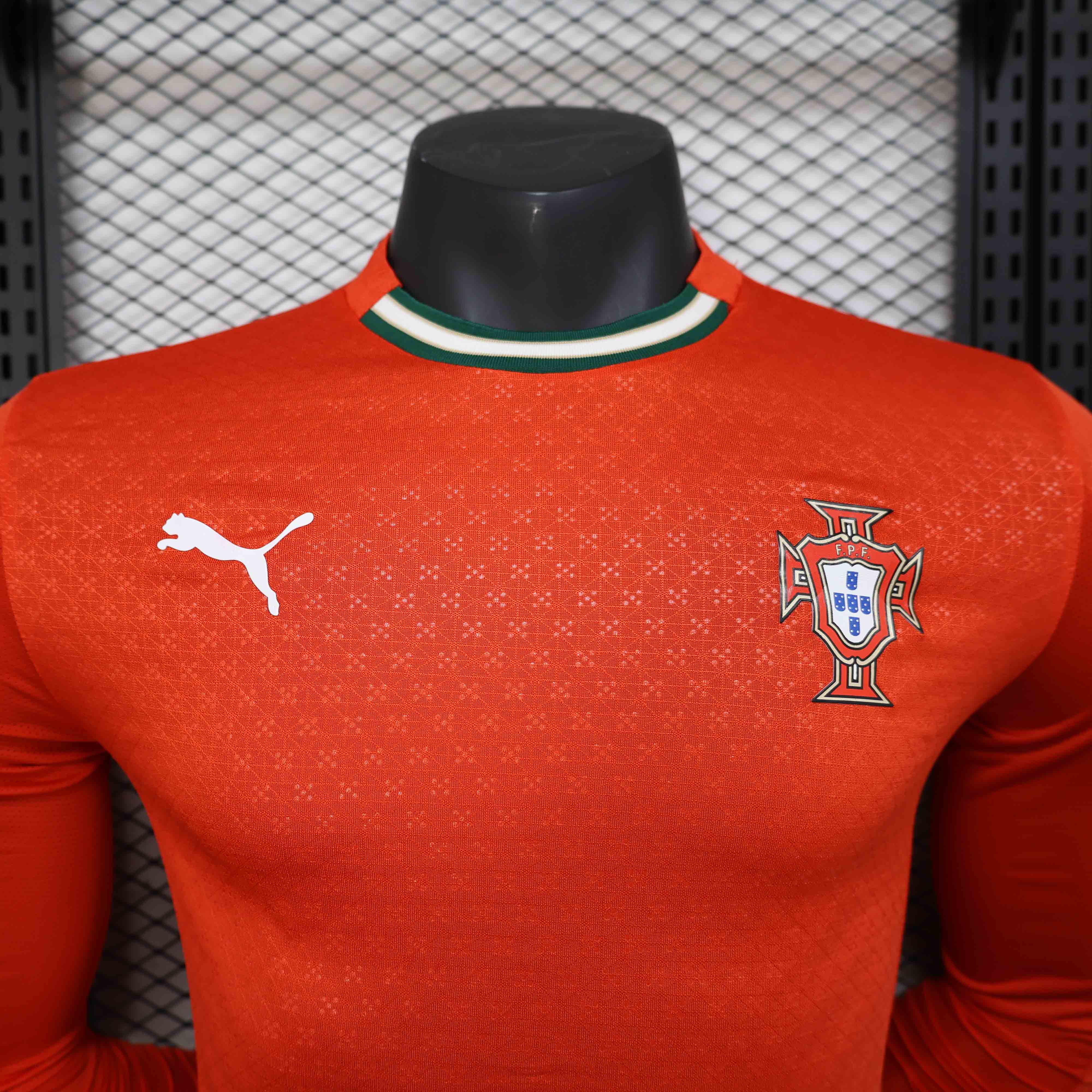25-26 season Portugal team's new long-sleeved home jersey