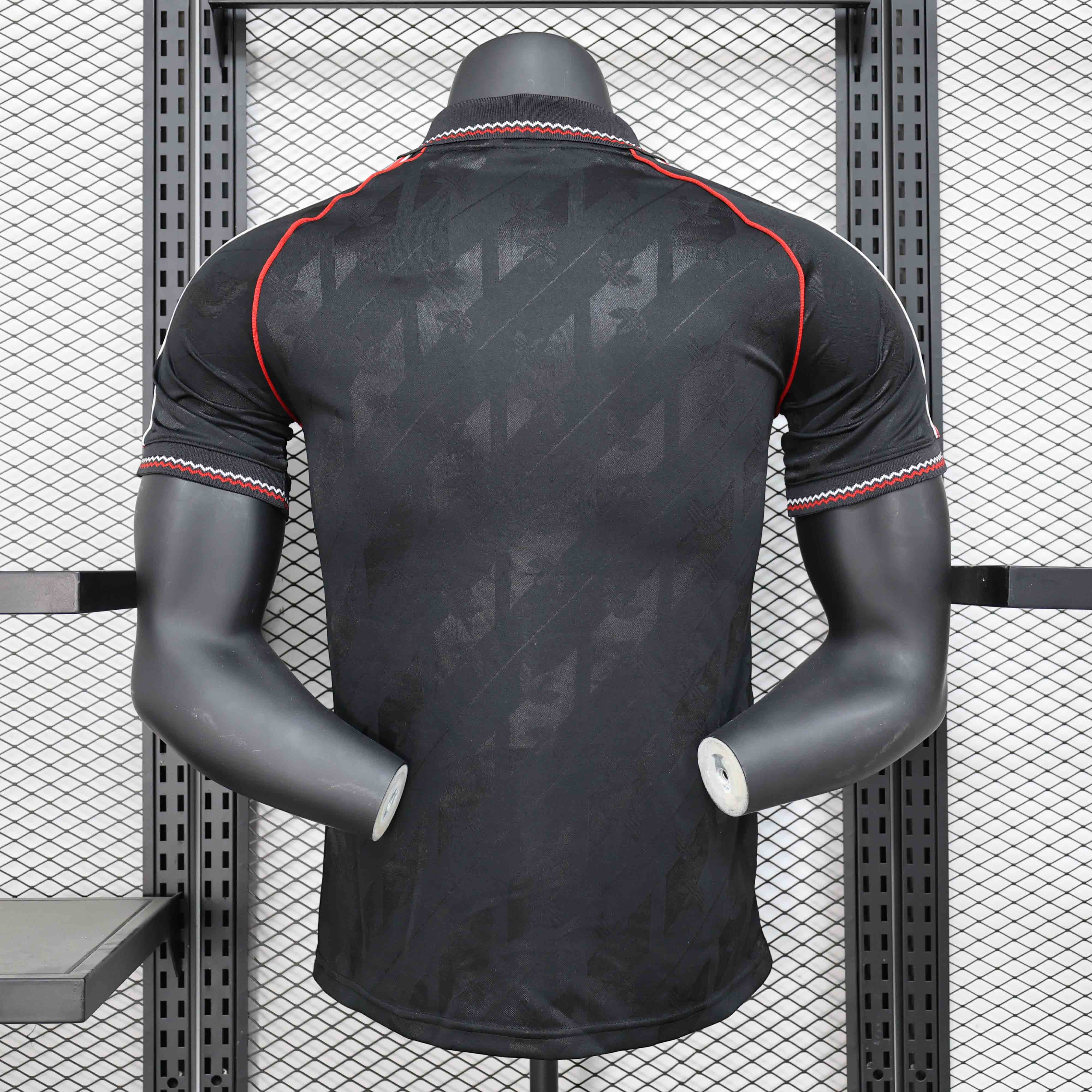 24-25 season Manchester United retro black jersey