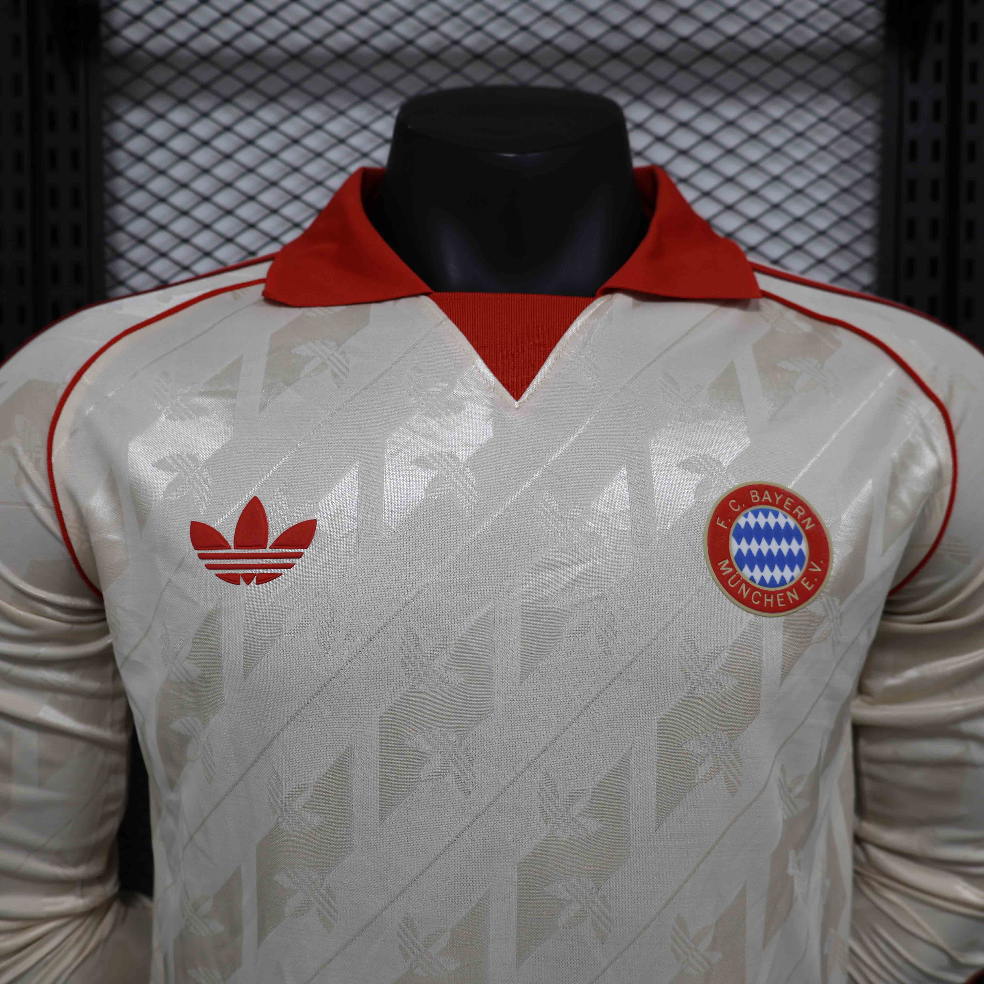 24-25 season Bayern Munich retro long-sleeved jersey