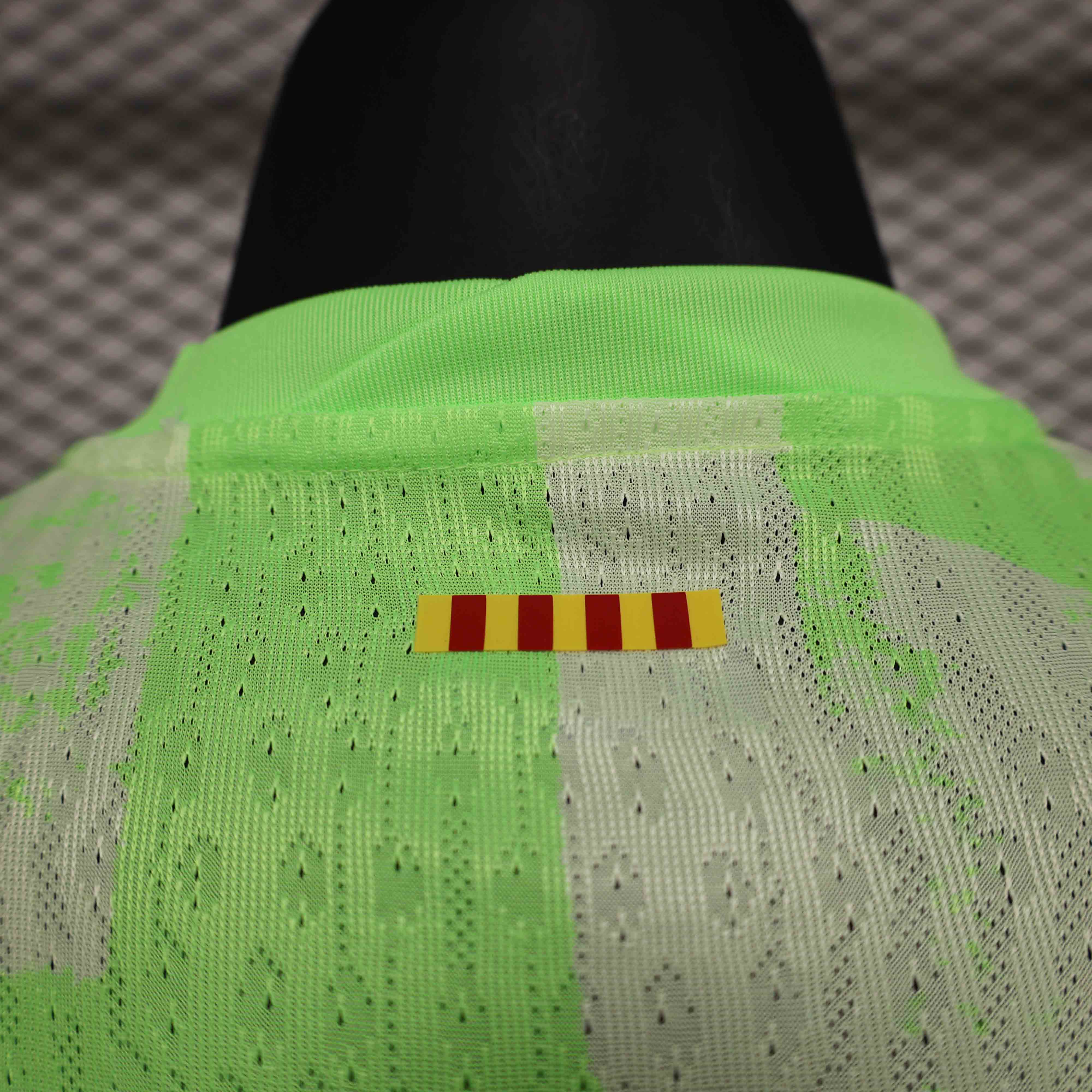 25-26 season Barcelona No. 2 away jersey blank version