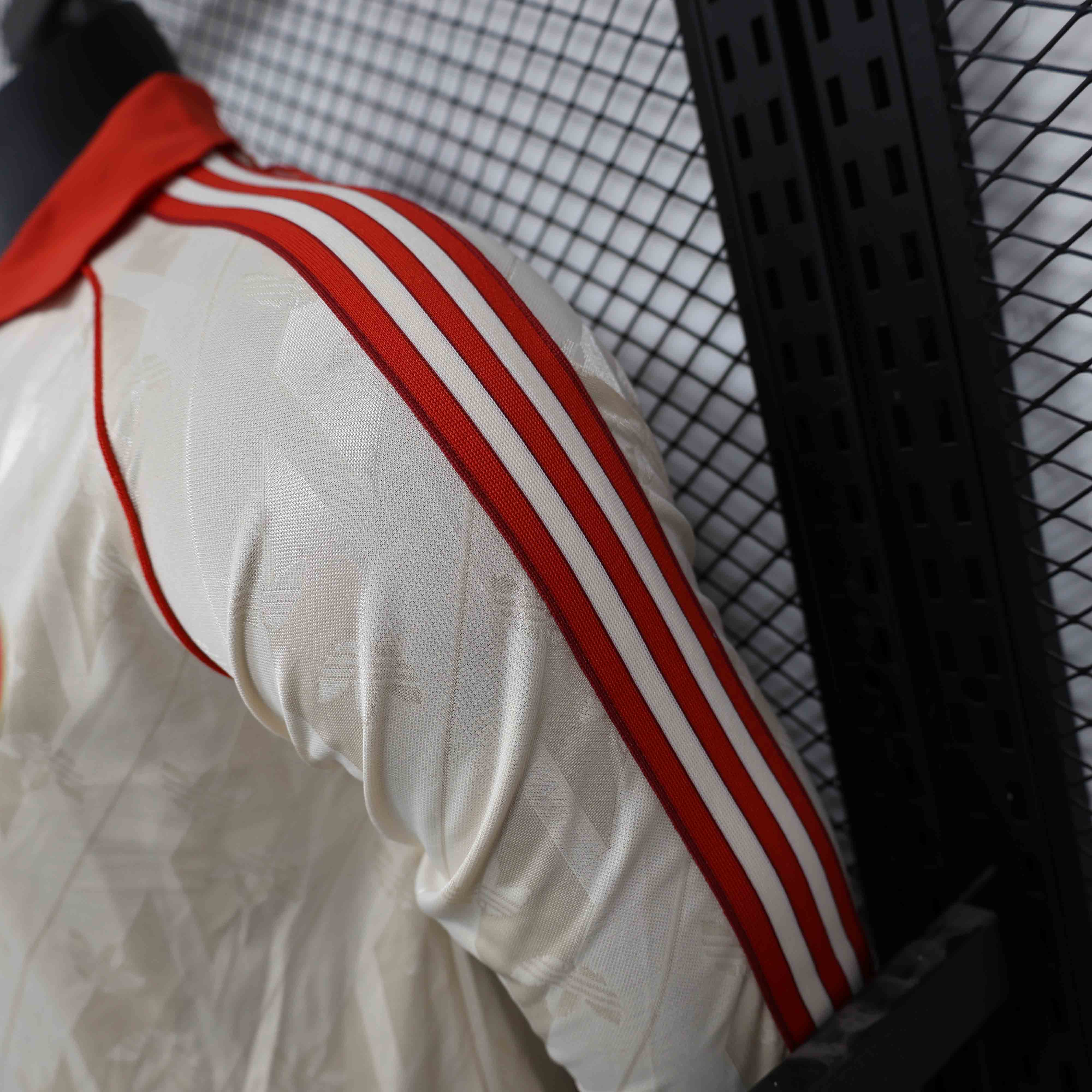 24-25 season Bayern Munich retro long-sleeved jersey