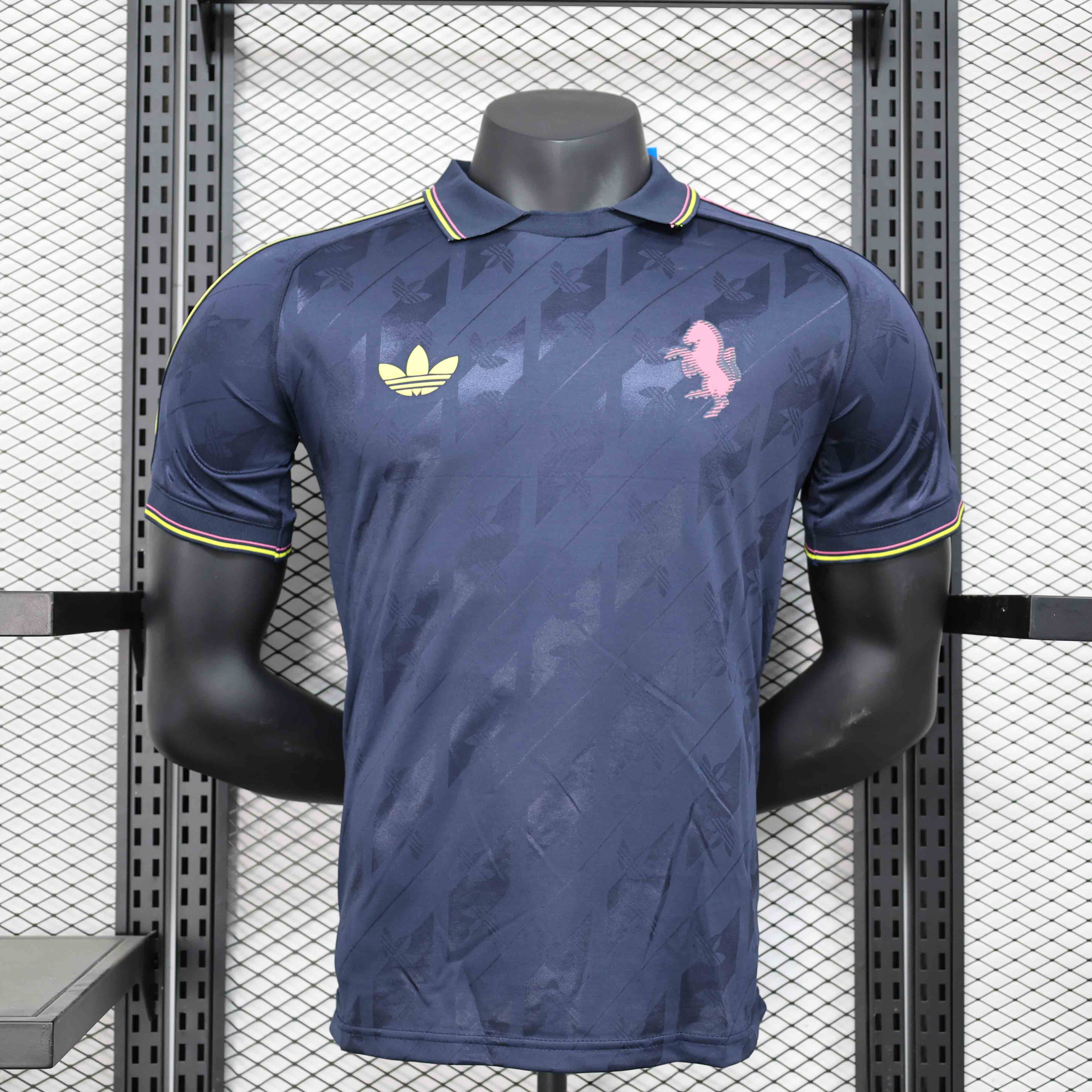 24-25 season Juventus retro jersey