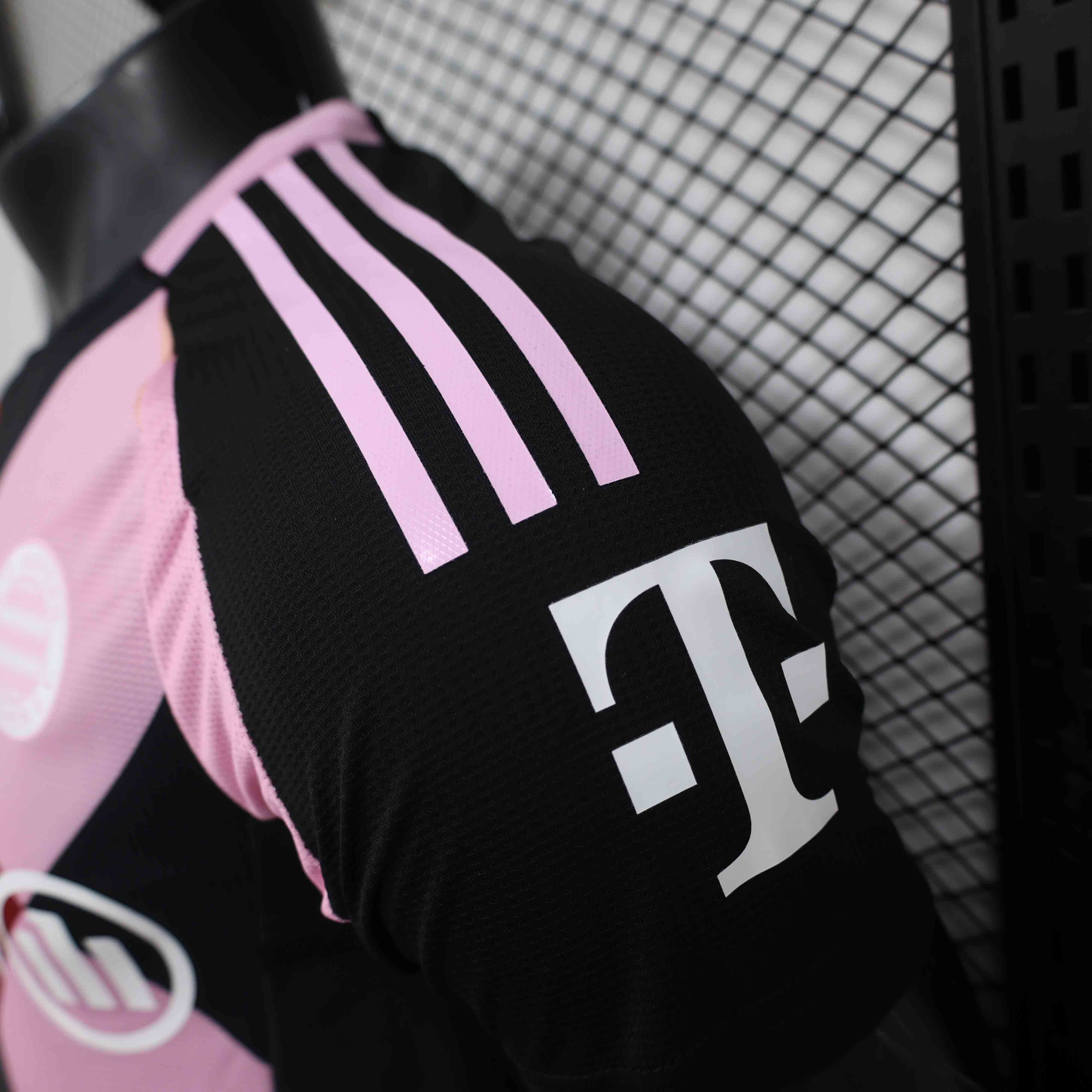 24-25 season Bayern Munich player training jersey