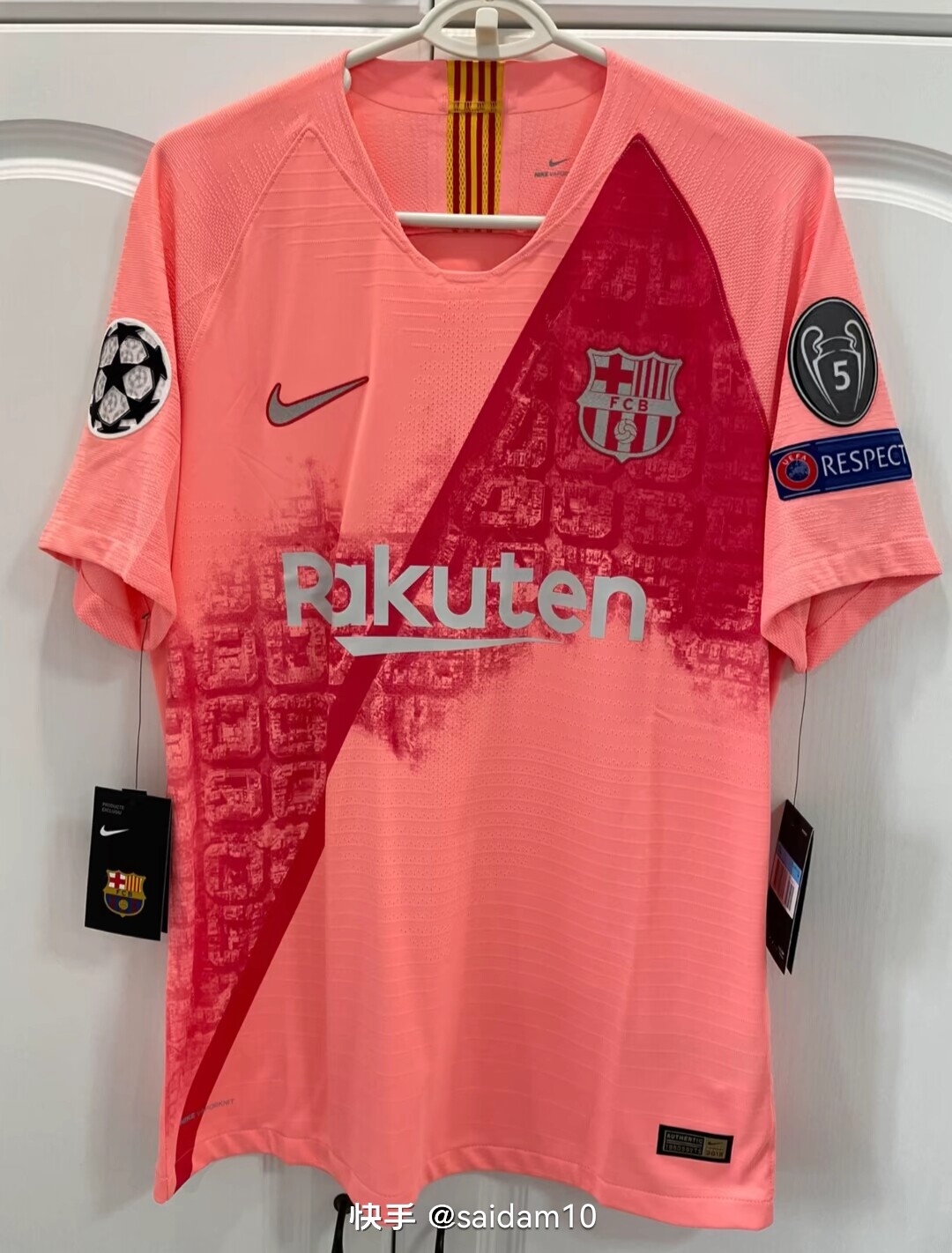In the 2018-19 season, Barcelona's second away game saw Messi wearing a pink jersey