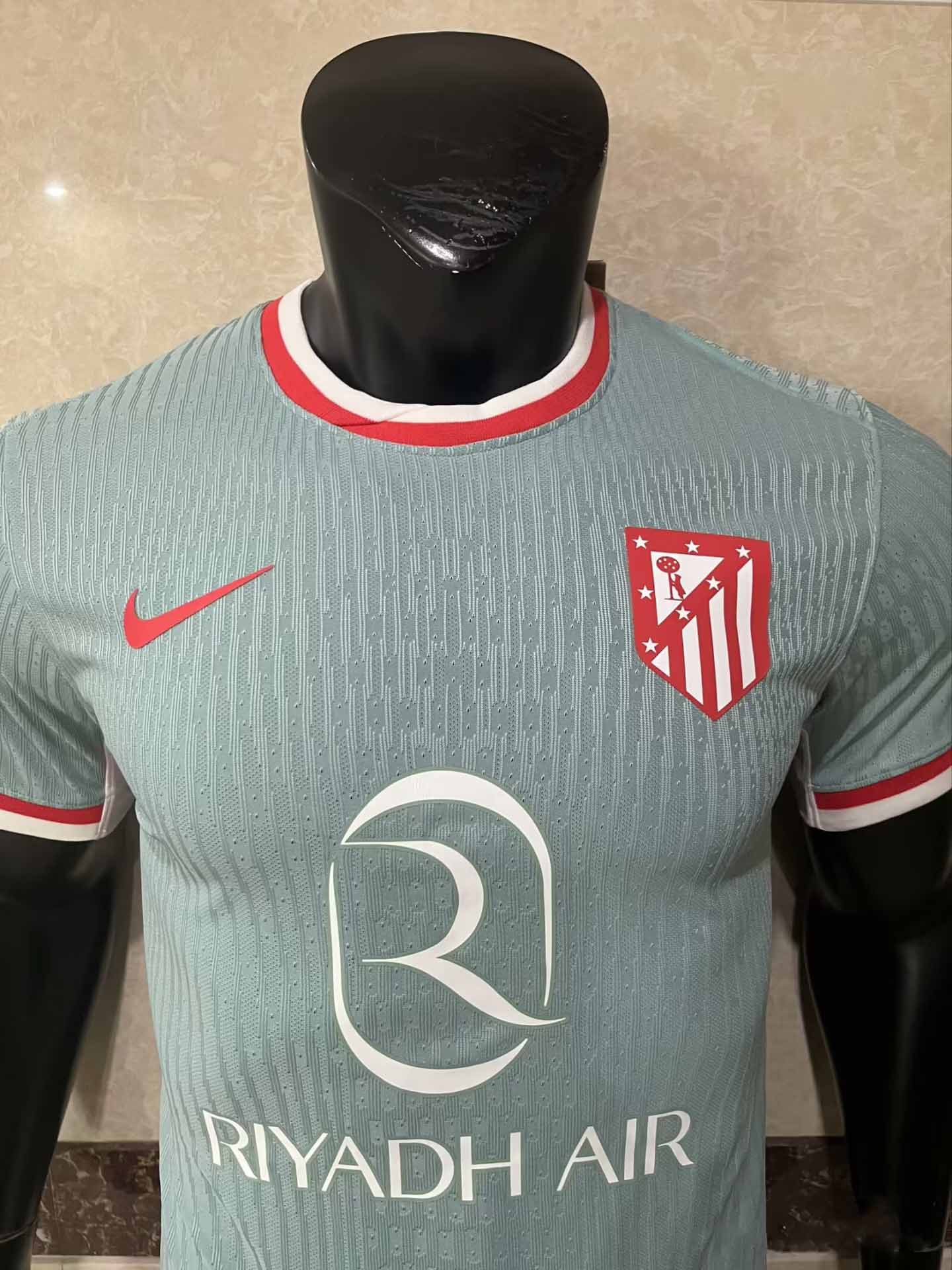 24-25 season Atletico Madrid away jersey Alvarez, Alexander Soros, Griezmann