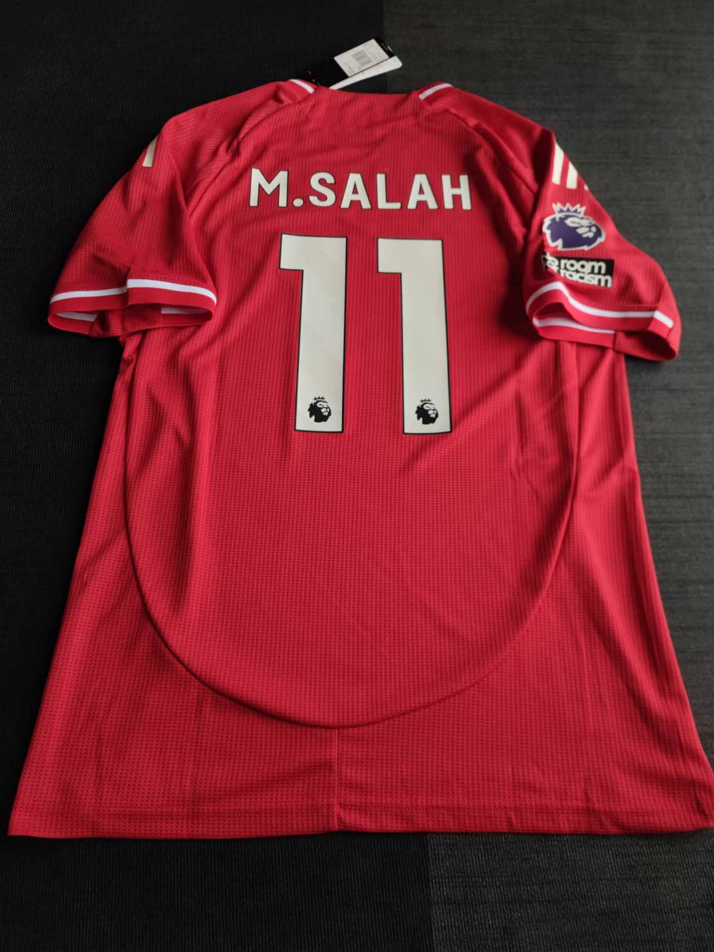 25-26 season Liverpool home jersey, Salah, Luis Dias, Trent Arnold, Jones