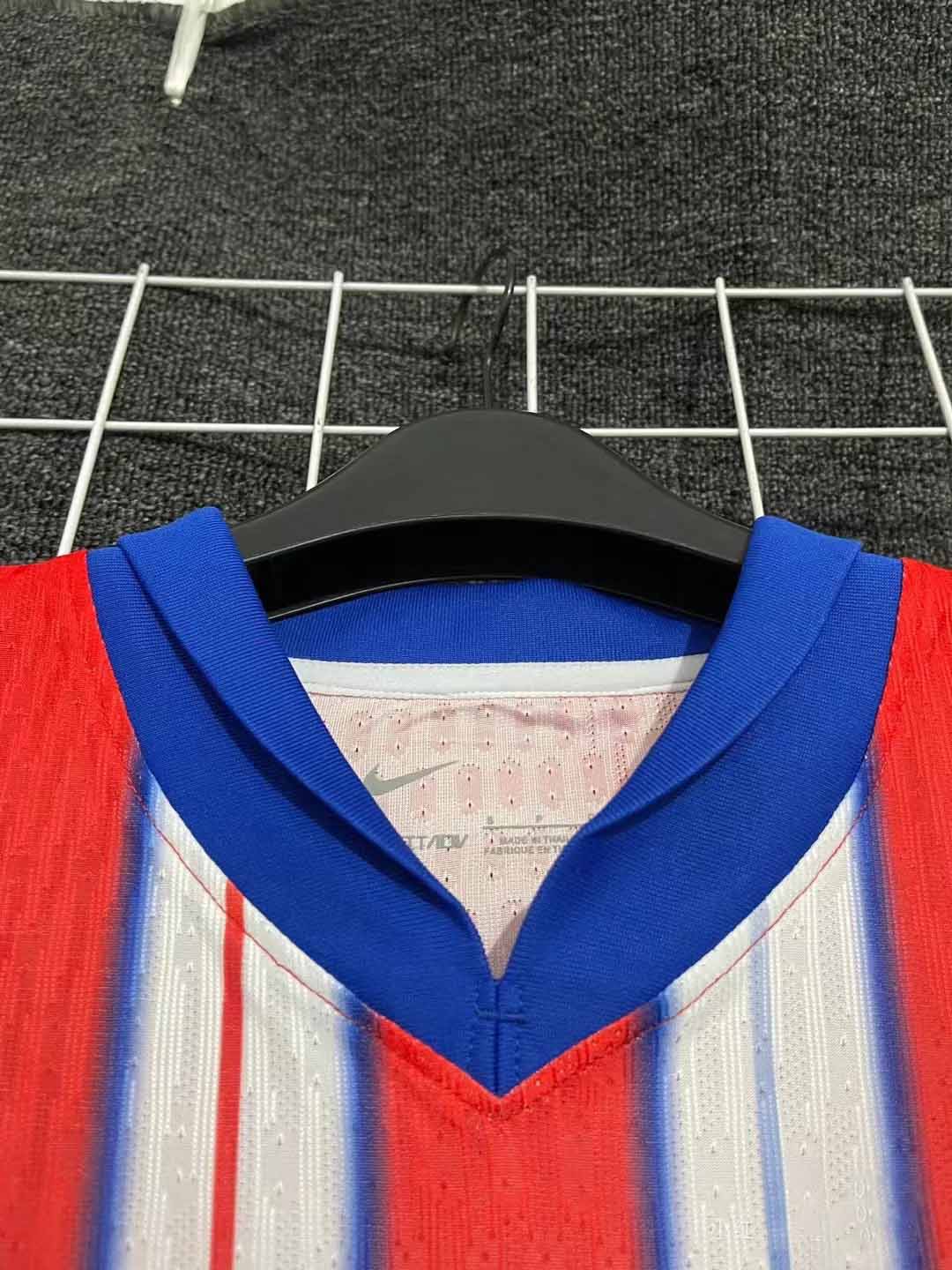 24-25 season Atletico Madrid home jersey Alvarez, Alexander Soros, Griezmann