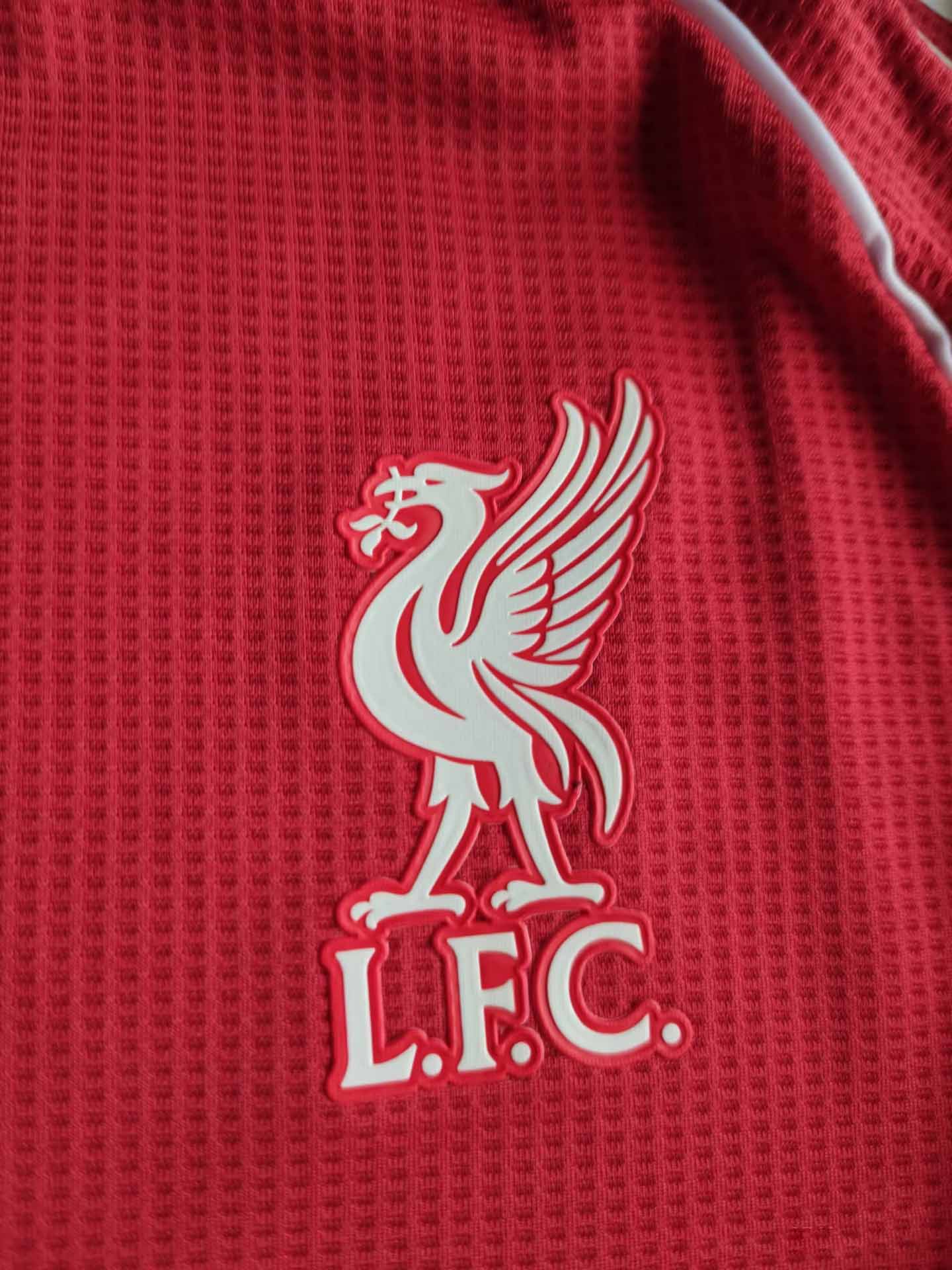 25-26 season Liverpool home jersey, Salah, Luis Dias, Trent Arnold, Jones