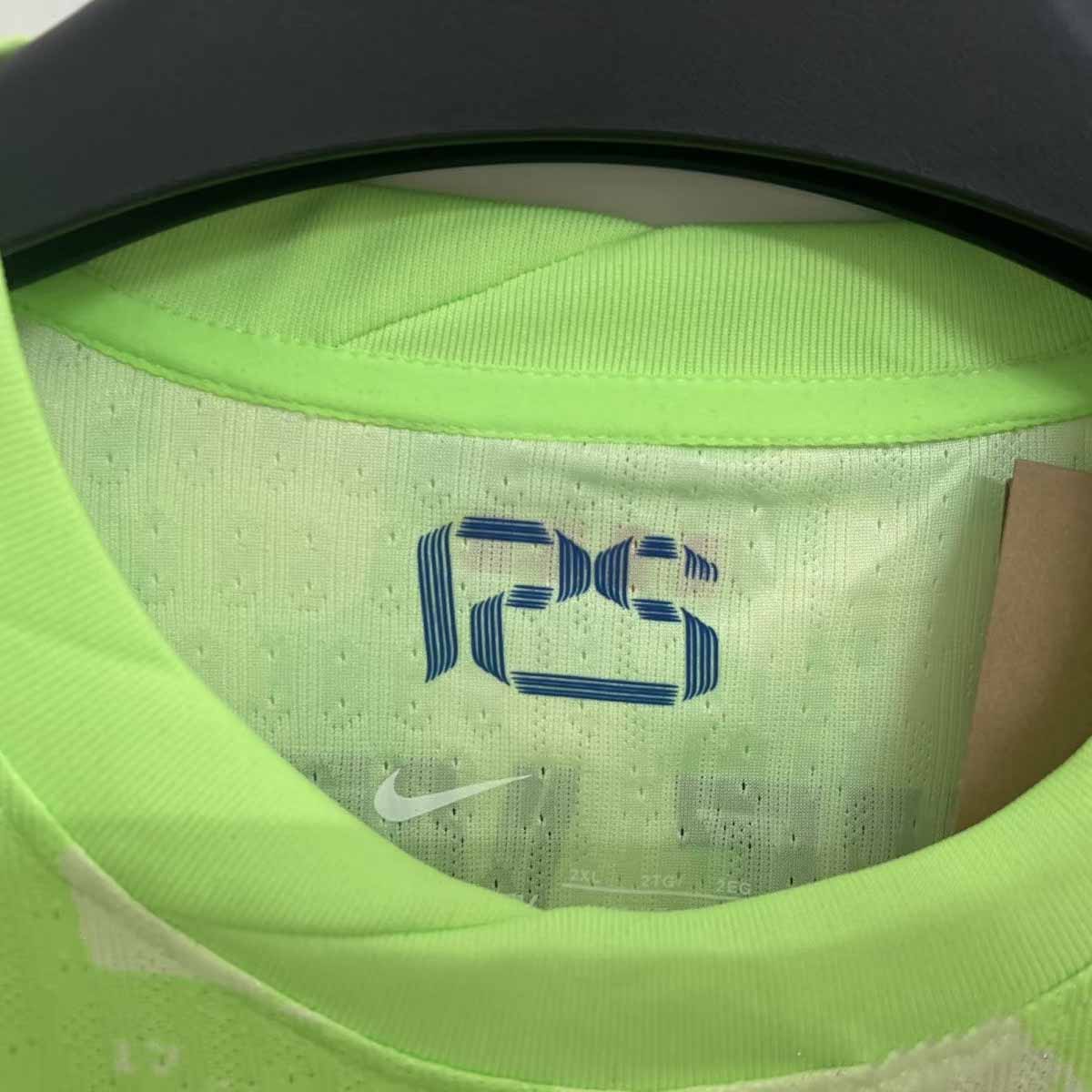 24-25 season Barcelona second away jersey Lewandowski, Yamaru and Rafinha