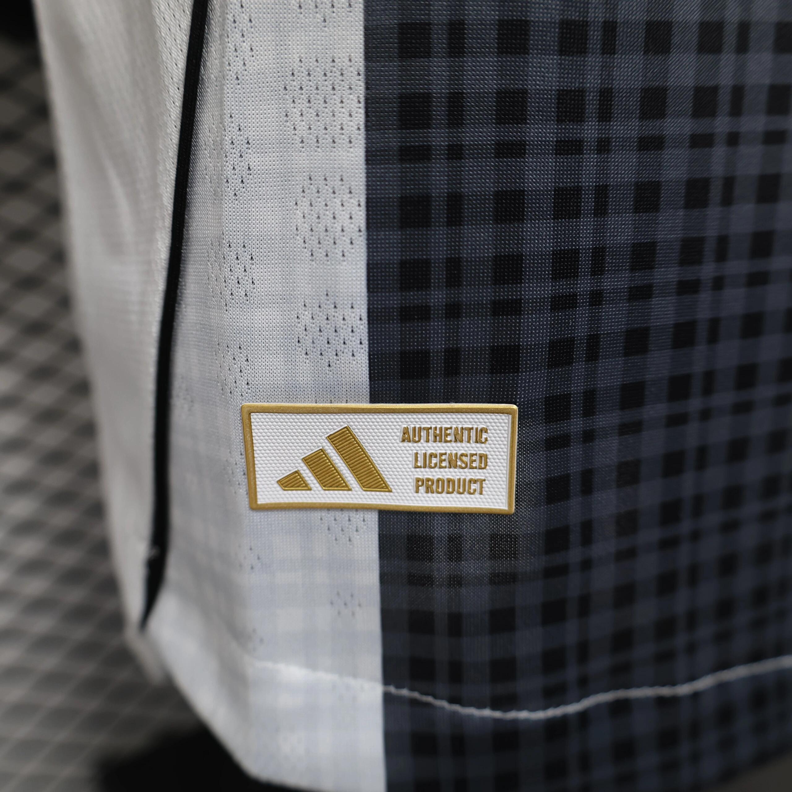 25-26 Newcastle United home jersey, Isaac, Harvey Barnes, Anthony Gordon, Osula