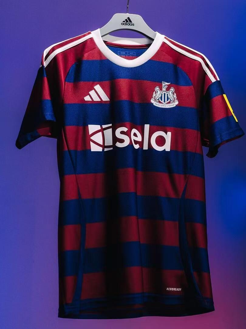 24-25 Newcastle United away jersey, Isaac, Harvey Barnes, Anthony Gordon, Osula