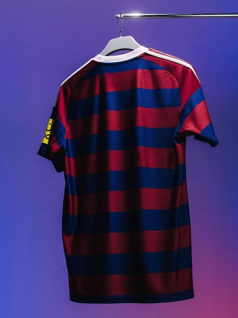 24-25 Newcastle United away jersey, Isaac, Harvey Barnes, Anthony Gordon, Osula