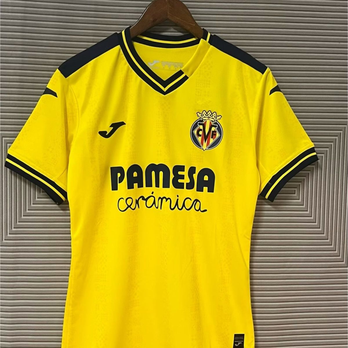 24-25 season Villarreal home jersey Ayoze Perez, Tierno Bari, Baena