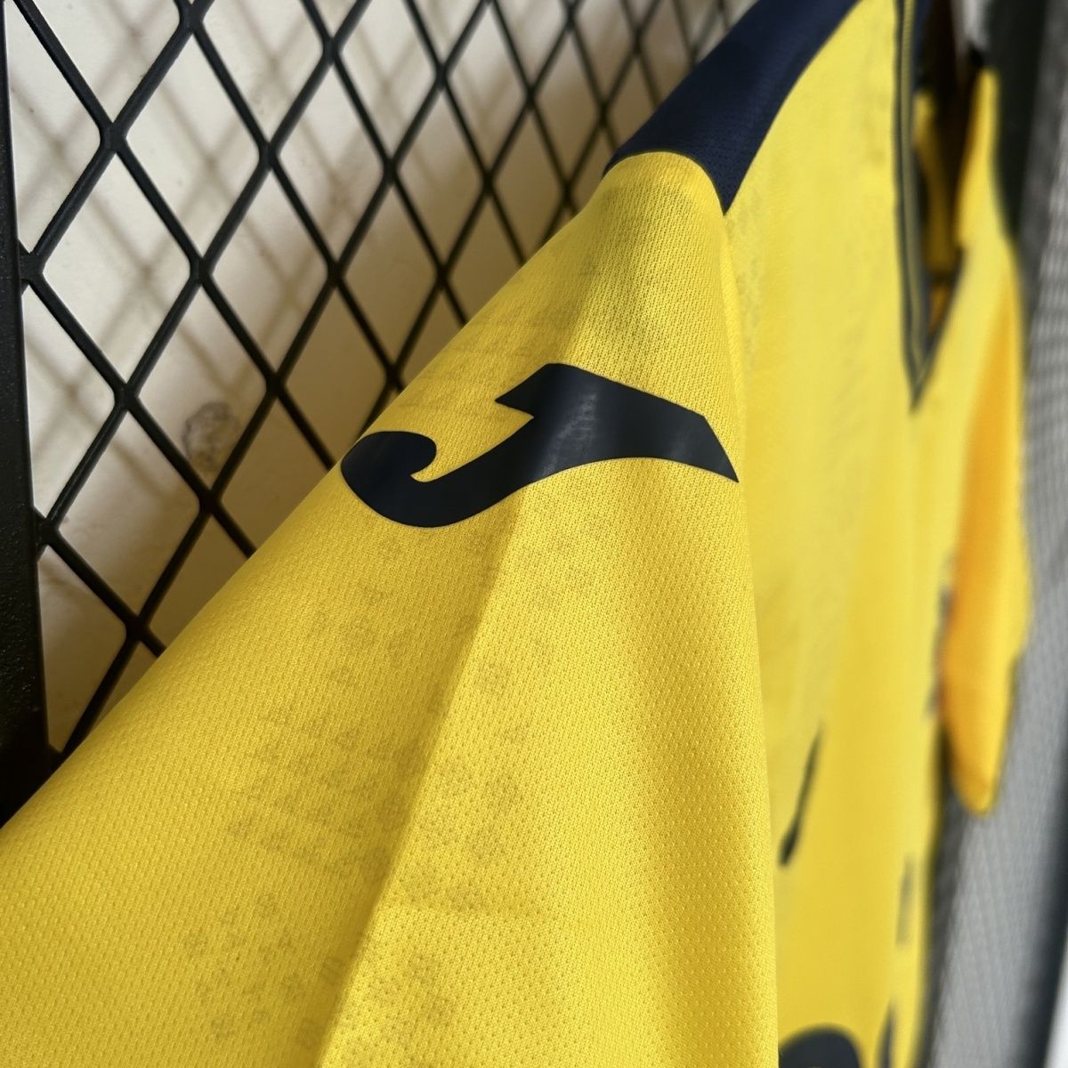 24-25 season Villarreal home jersey Ayoze Perez, Tierno Bari, Baena