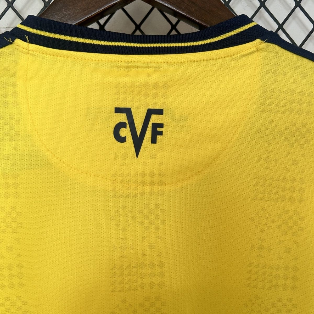 24-25 season Villarreal home jersey Ayoze Perez, Tierno Bari, Baena