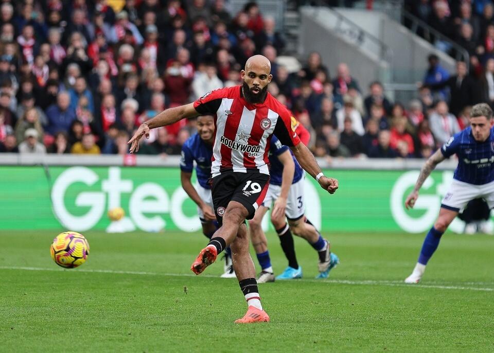 24-25 season Brentford home jersey, Mbeumo, Visa, Shad, Carvalho