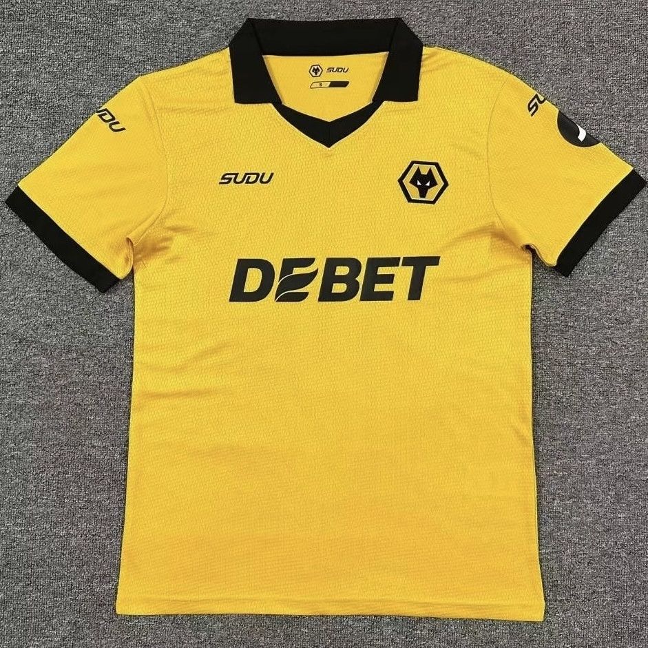 25-26 Wolves home jersey, Cunha, Larsen, Hwang Hee-chan, Bellgard