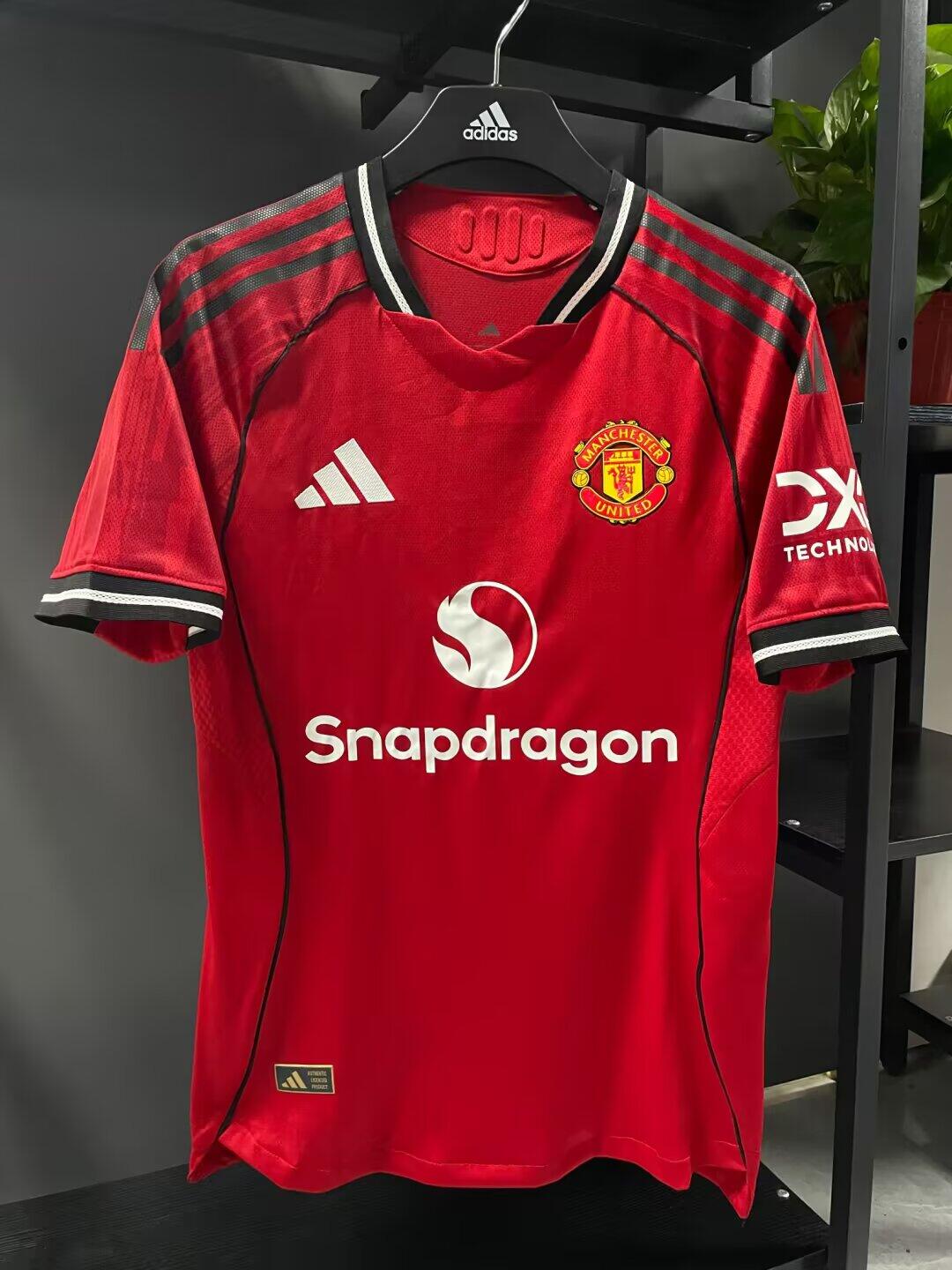 25-26 season Manchester United home jersey, Amad, Ghanacho, Rashford, Martinez