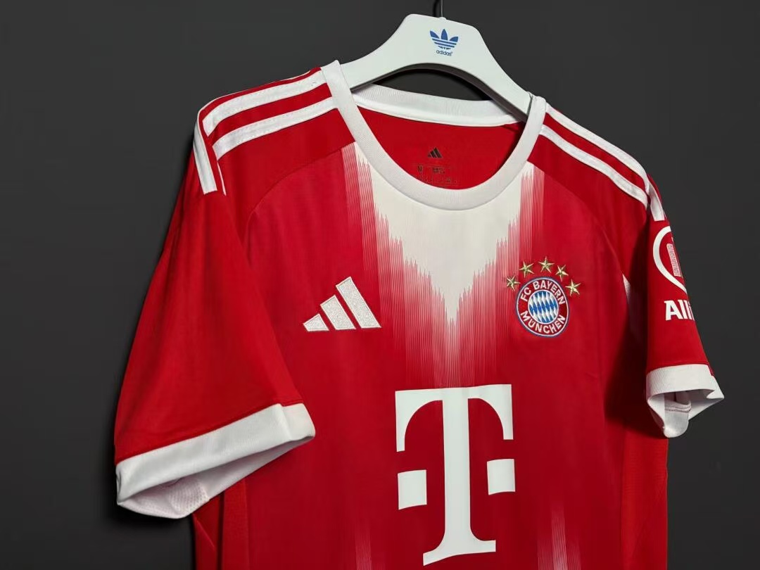 25-26 season Bayern Munich home jersey, Muller, Kane, Olise, Coman