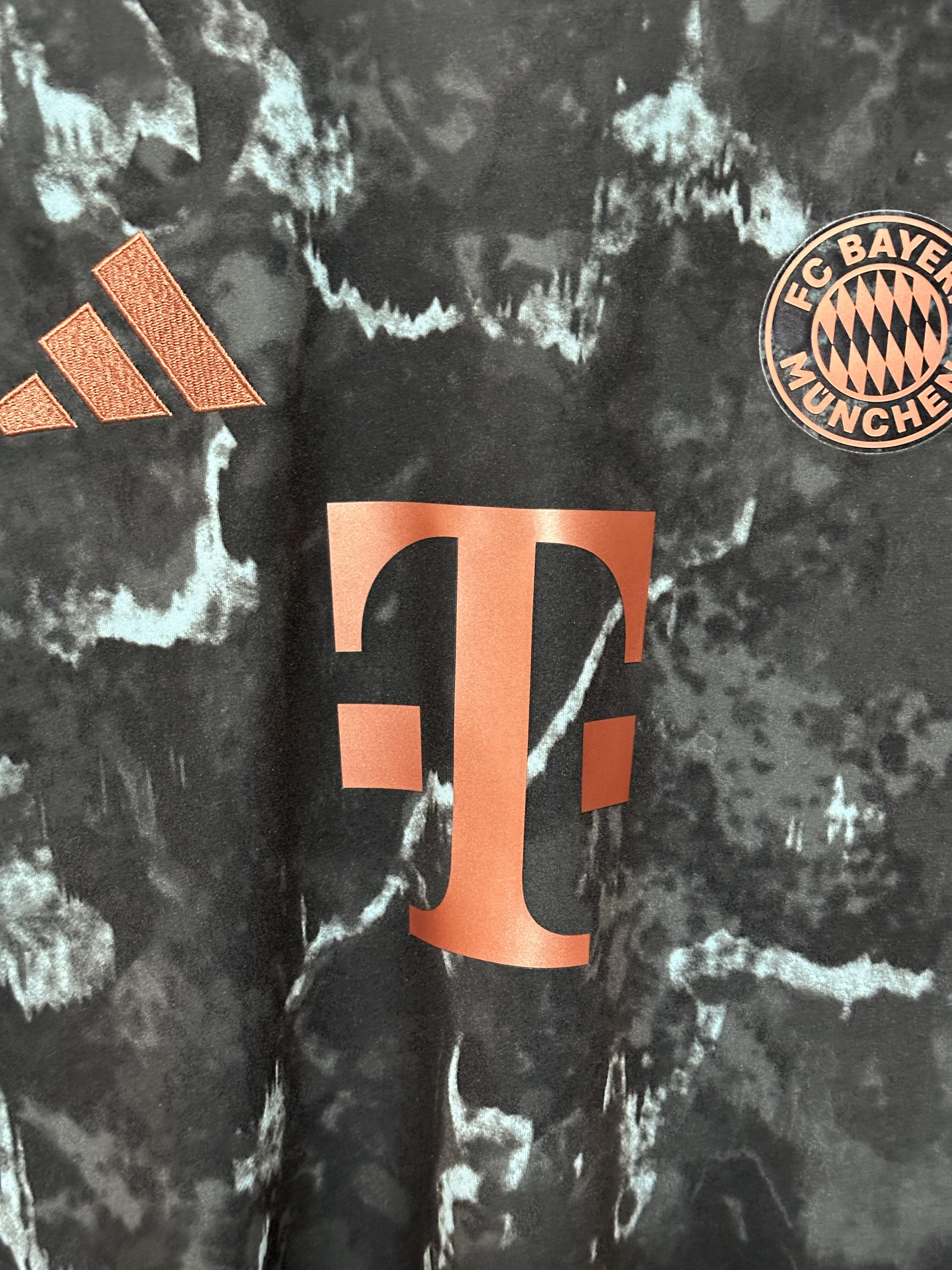 24-25 season Bayern Munich away jersey, Muller, Kane, Olise, Coman