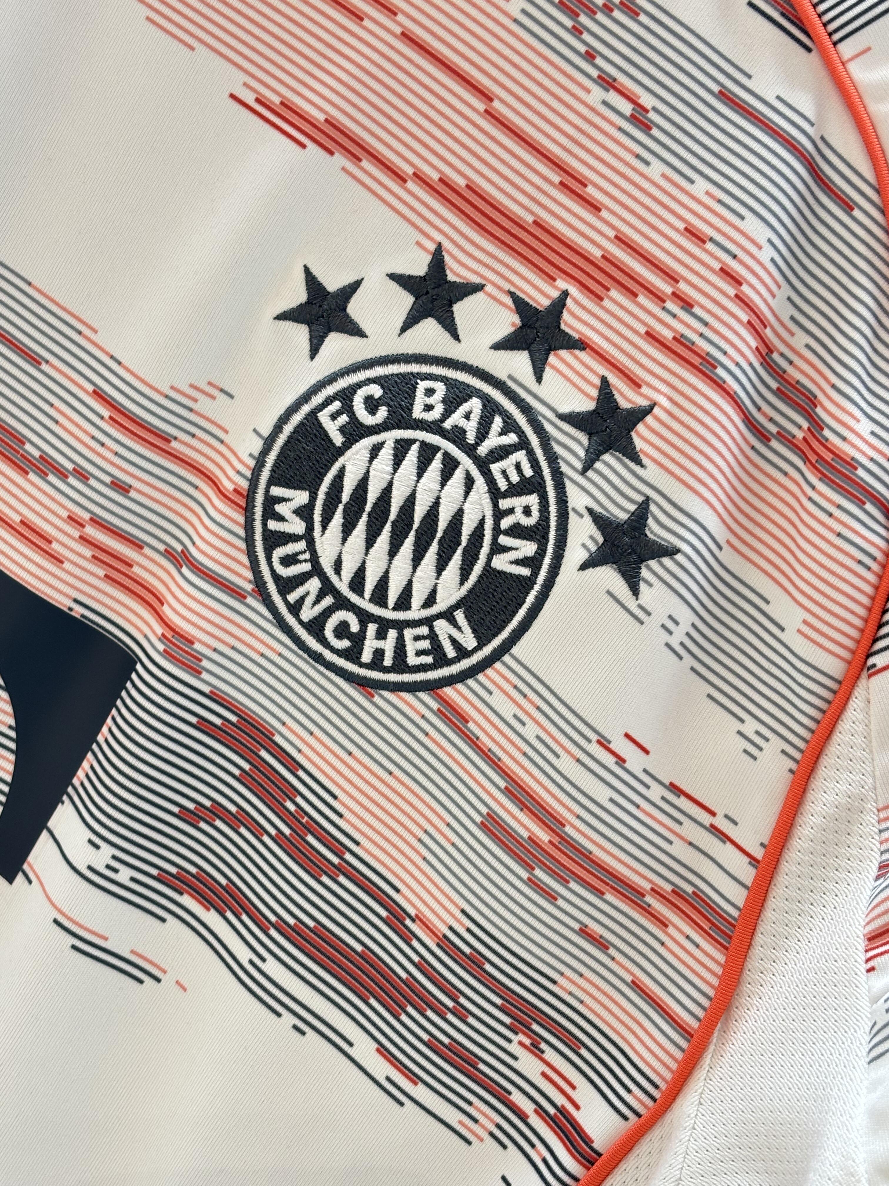 25-26 season Bayern Munich away jersey, Muller, Kane, Olise, Coman