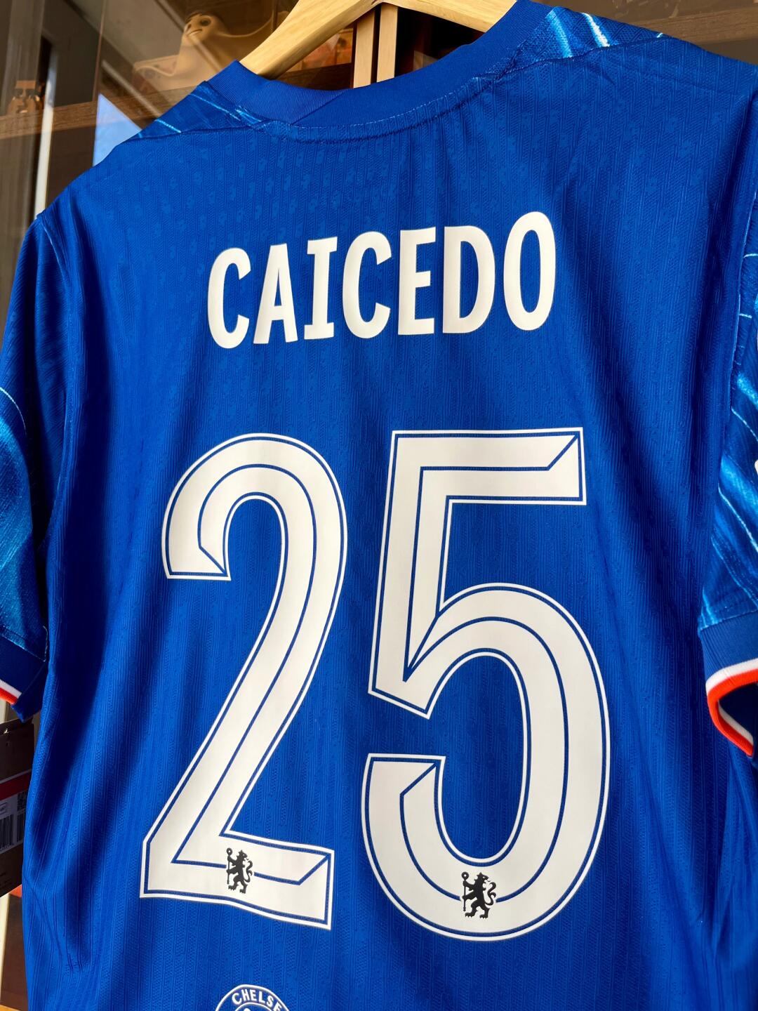 24-25 Chelsea home kit, Nicolas Jackson, Enzo Fernandez, Pedro Neto, Sancho