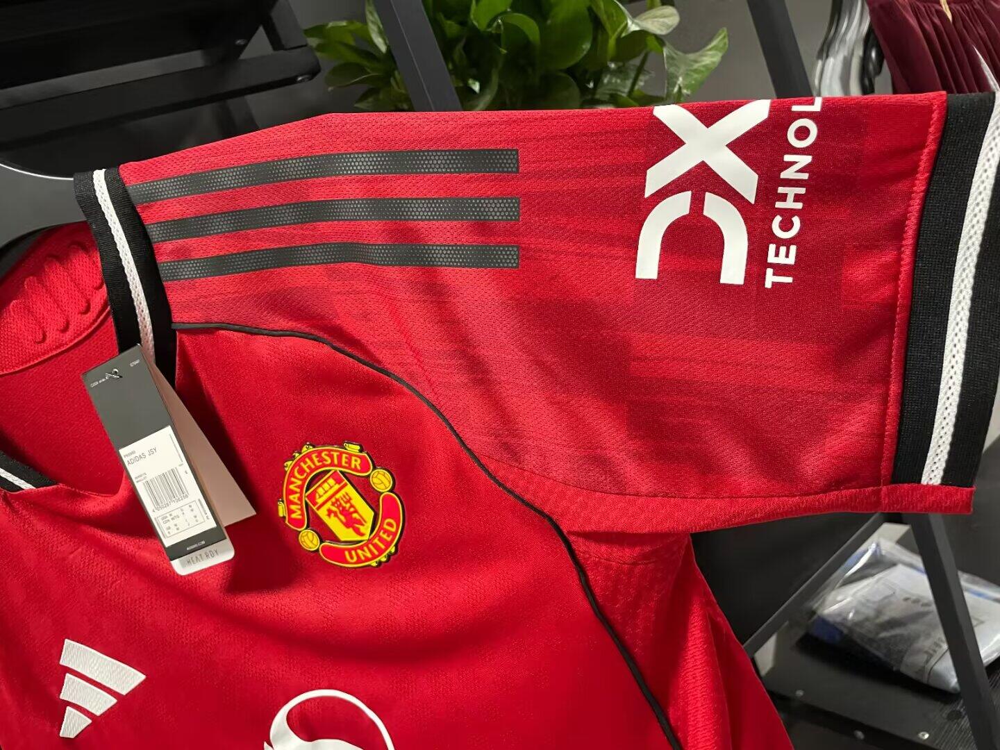 25-26 season Manchester United home jersey, Amad, Ghanacho, Rashford, Martinez