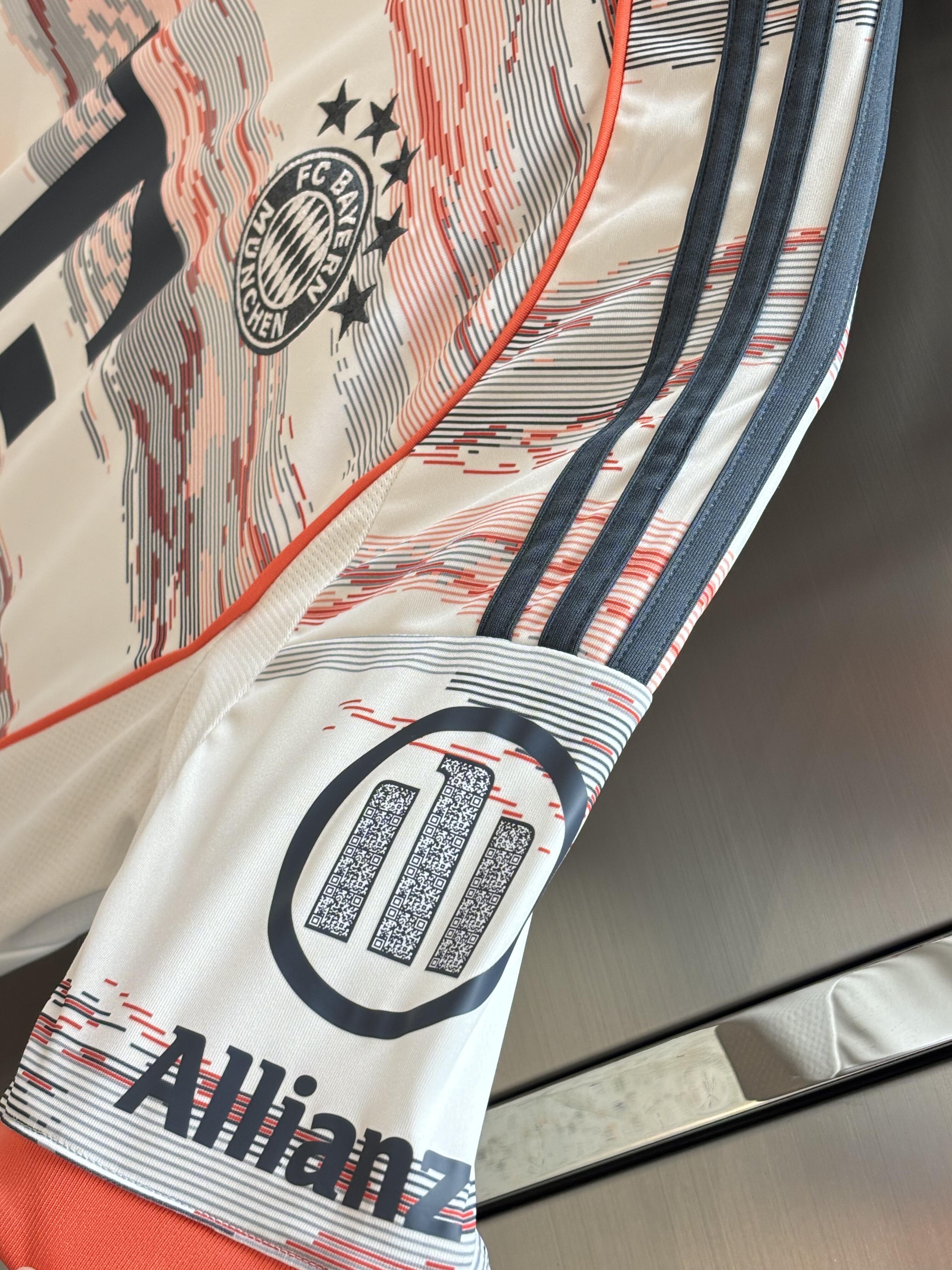 25-26 season Bayern Munich away jersey, Muller, Kane, Olise, Coman