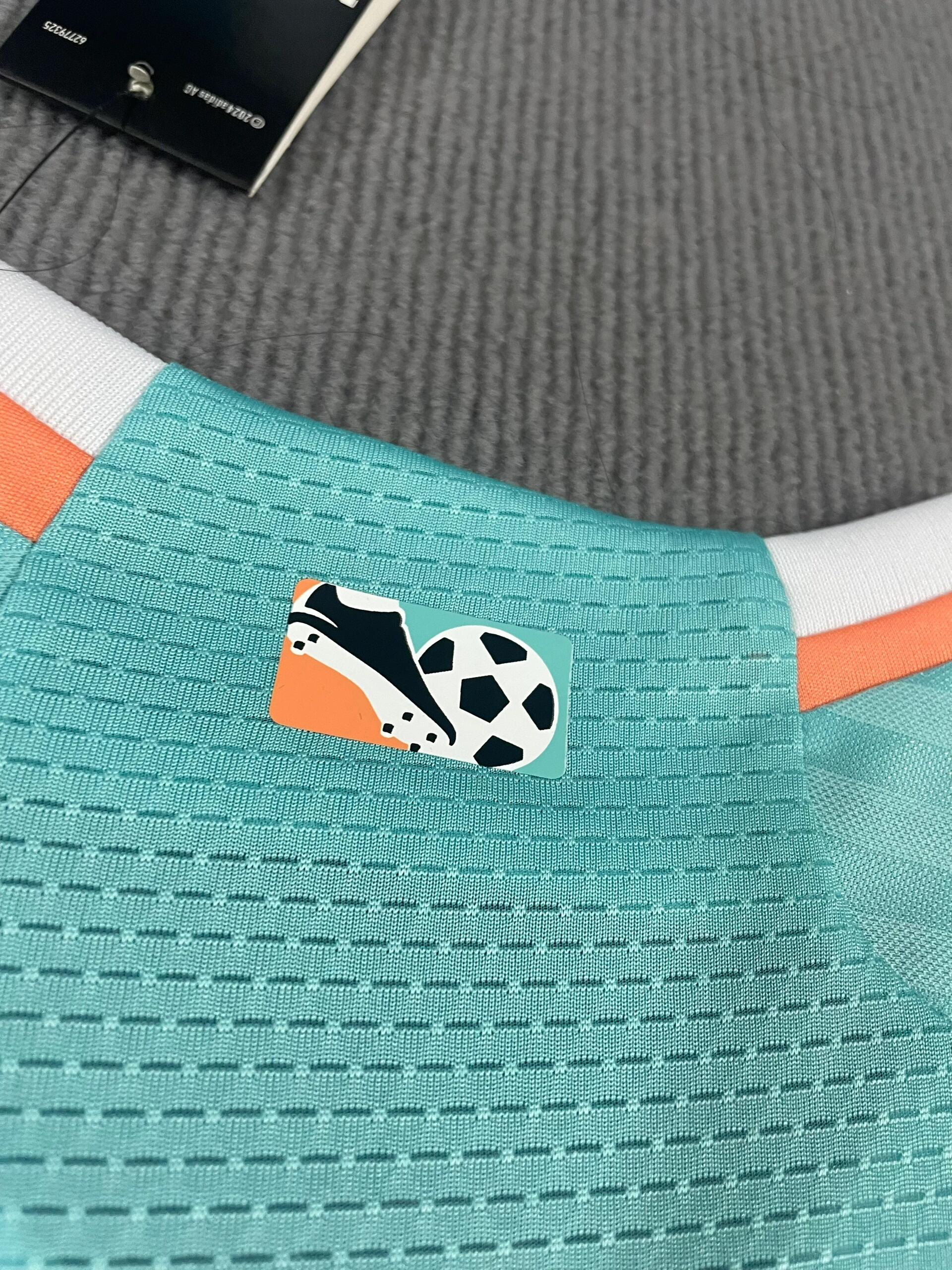 24-25 season Miami away jersey, 10 Messi, 21 Allende, 9 Suarez, 30 Kremaschi