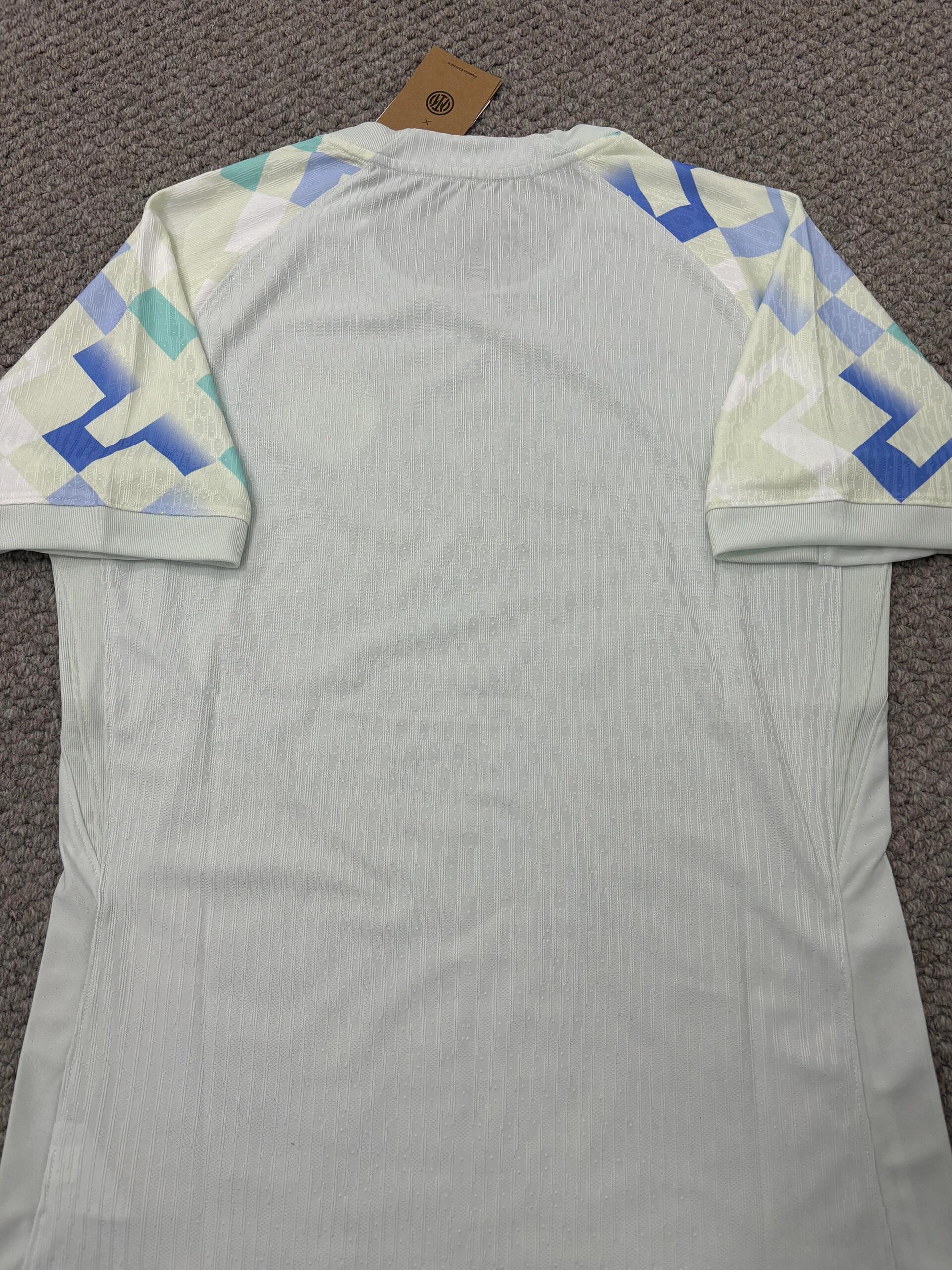 25-26 season Inter Milan away jersey Lautaro, Thuram, Barrera, Dimarco