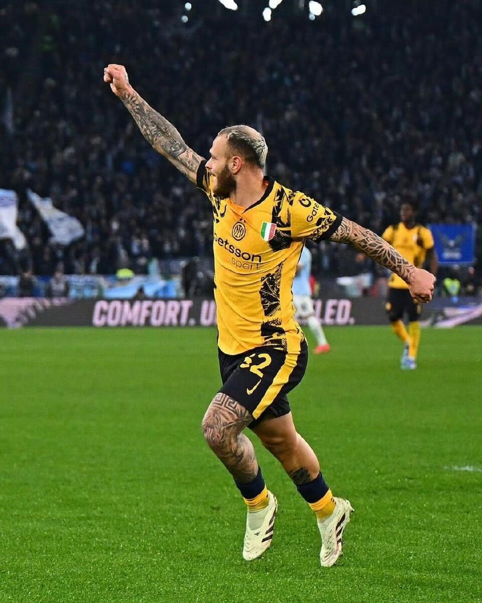 24-25 season Inter Milan away jersey Lautaro, Thuram, Barrera, Dimarco