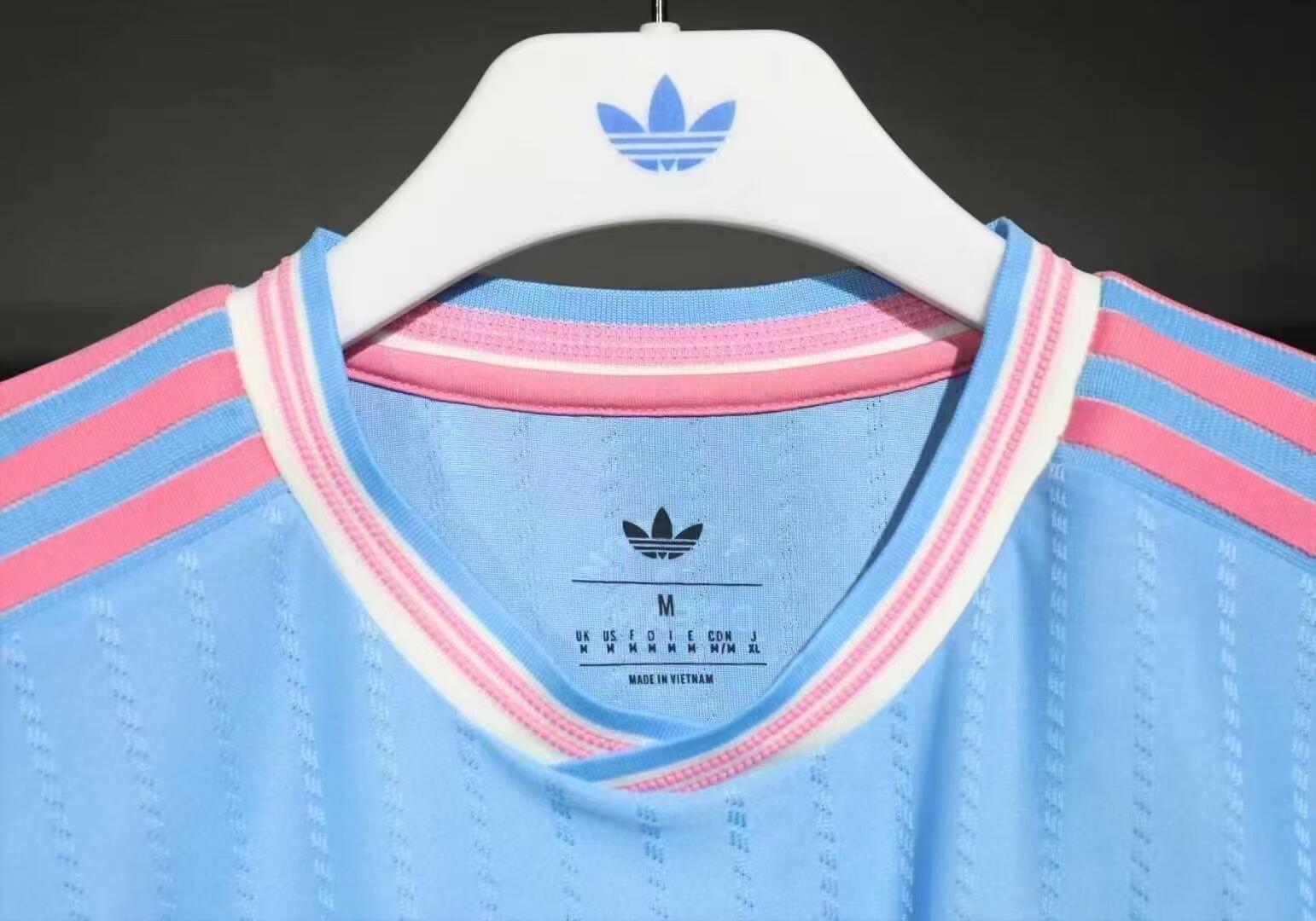 25-26 season Miami away jersey, No. 10 Messi, No. 21 Allende, No. 9 Suarez, No. 30 Kremaschi