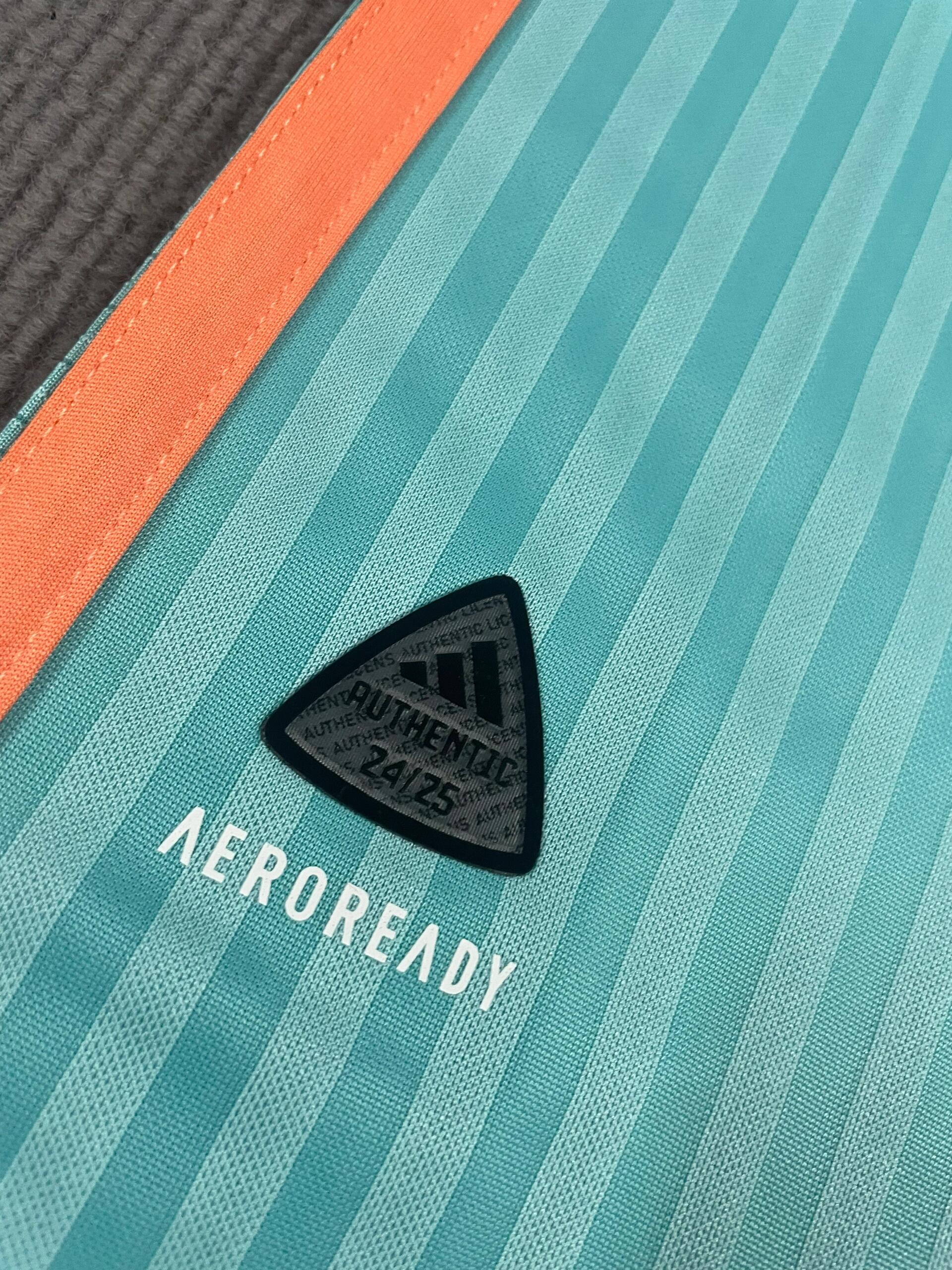 24-25 season Miami away jersey, 10 Messi, 21 Allende, 9 Suarez, 30 Kremaschi