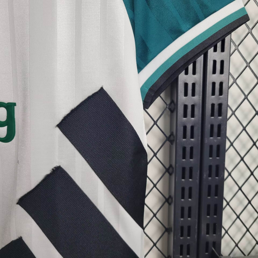 93/95 Retro Liverpool Away Shirt