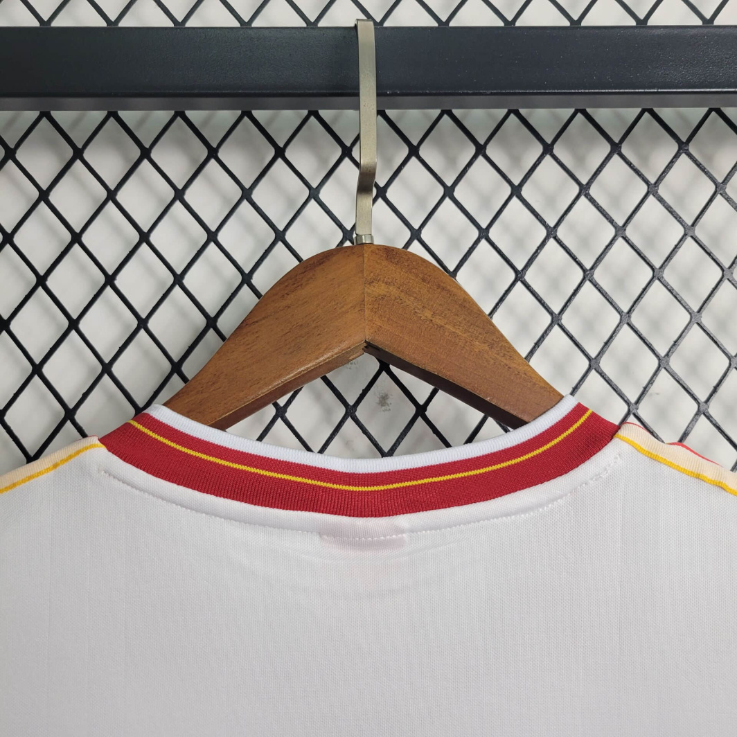 85/86 Retro Liverpool Shirt