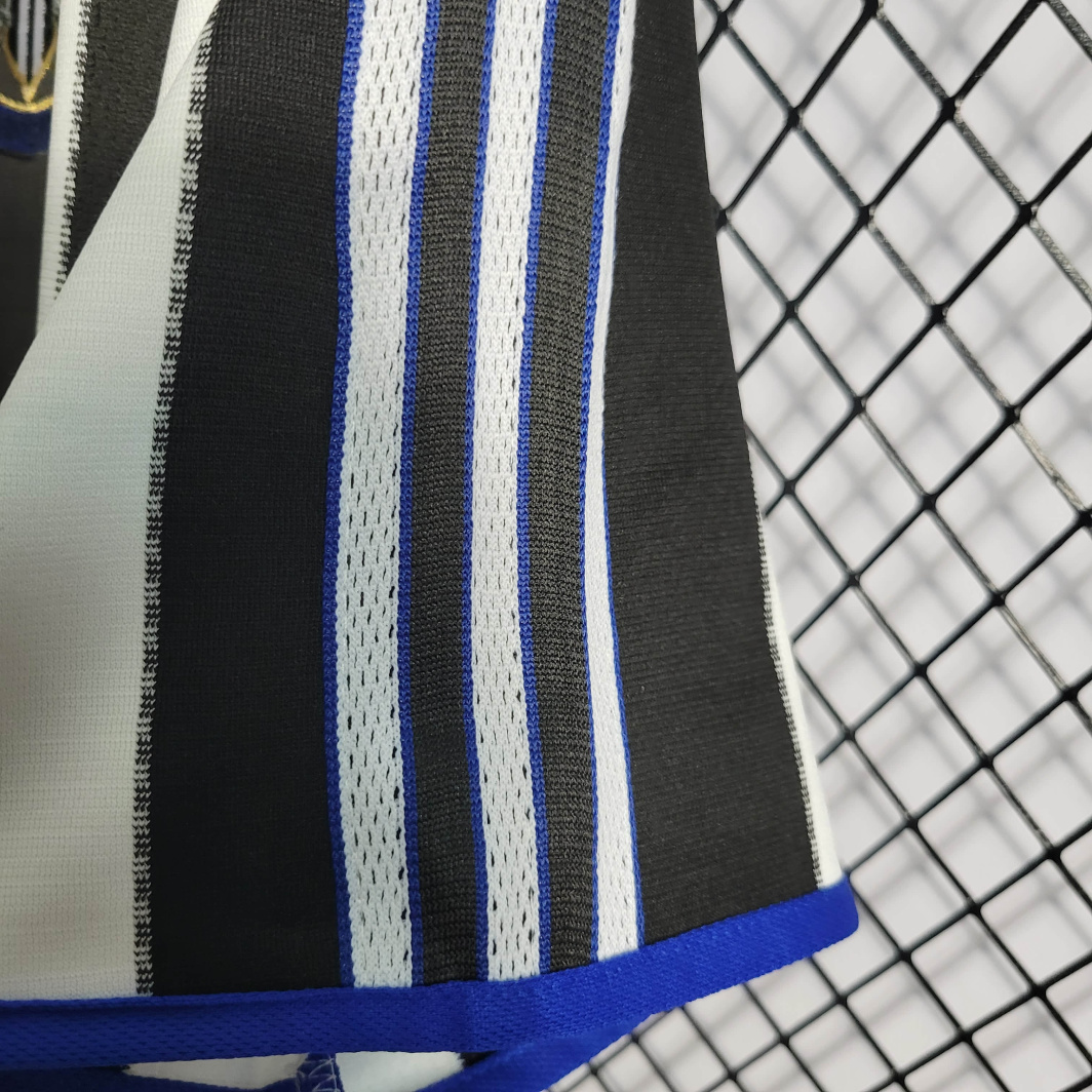 00/01 Newcastle United Retro Home Jersey