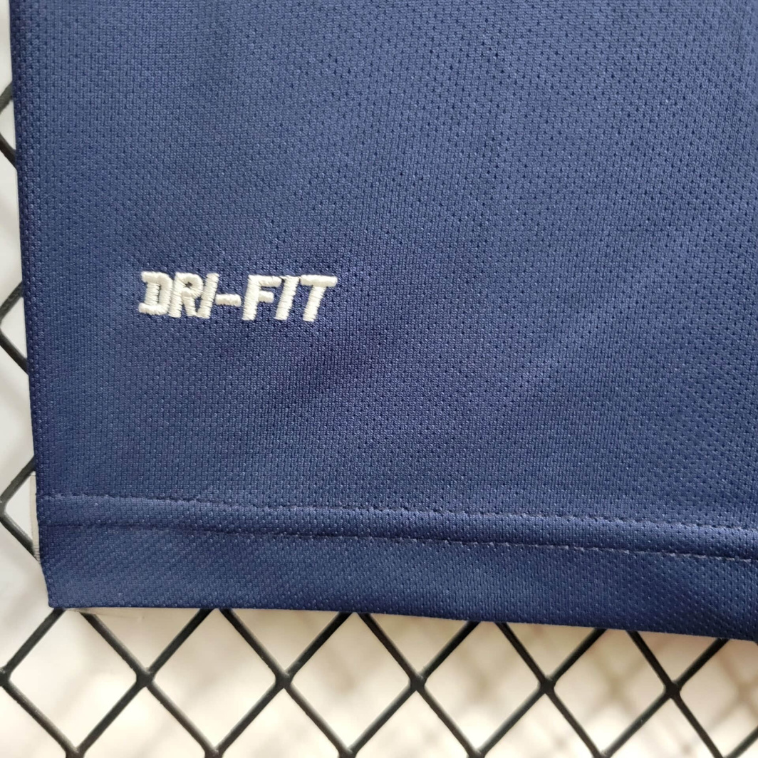 15/16 Retro Manchester City Away Jersey