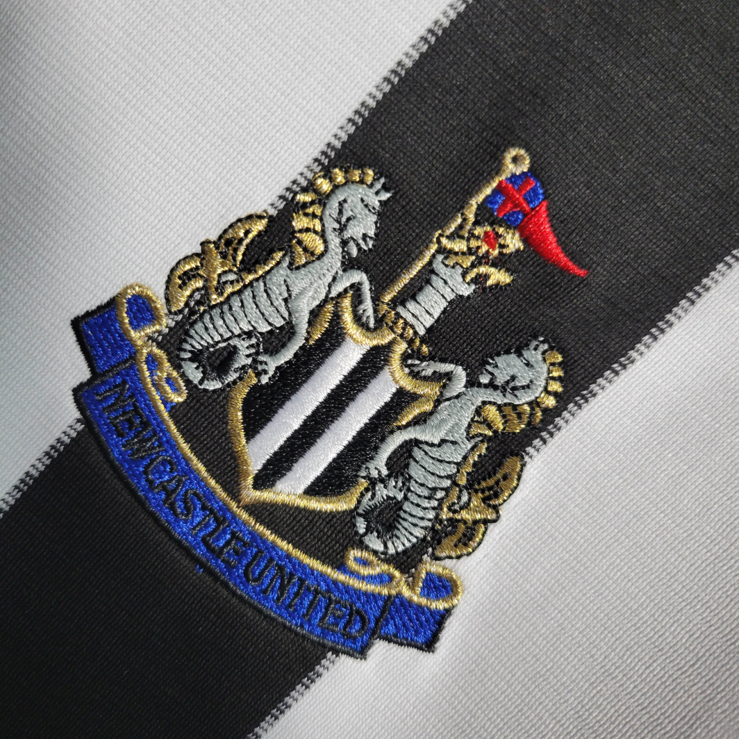 00/01 Newcastle United Retro Home Jersey