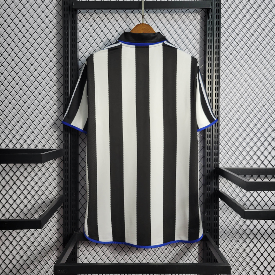 00/01 Newcastle United Retro Home Jersey