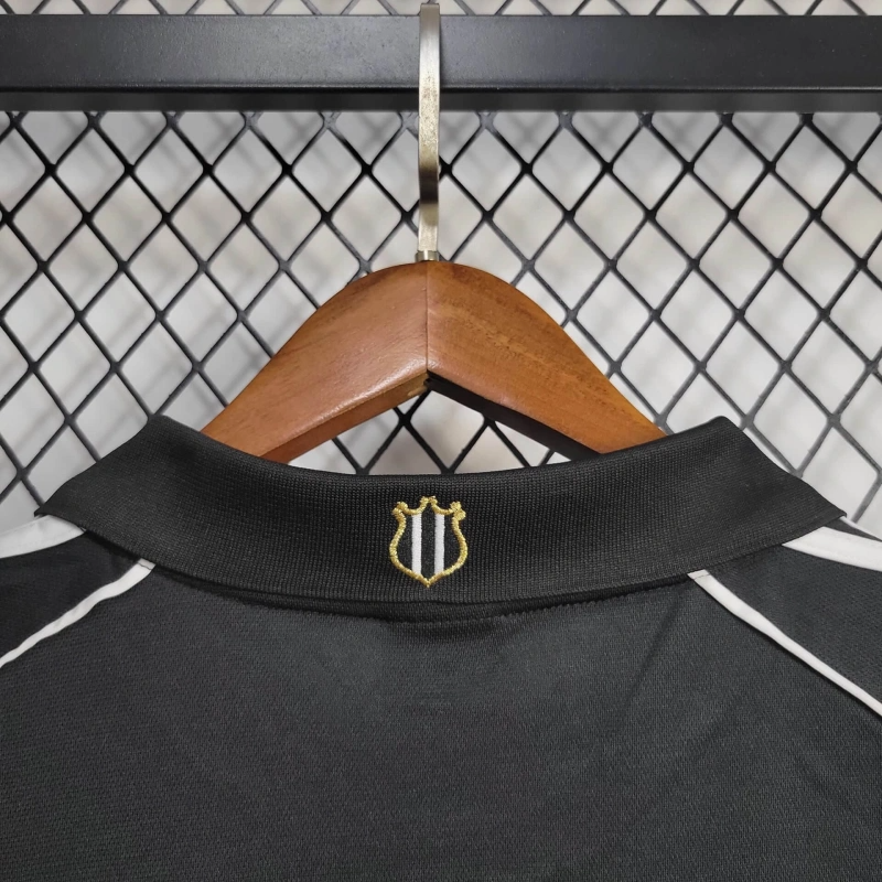 00/01 Newcastle United away jersey