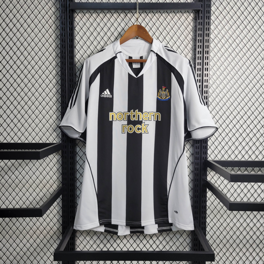05/06 Newcastle United Retro Home Jersey