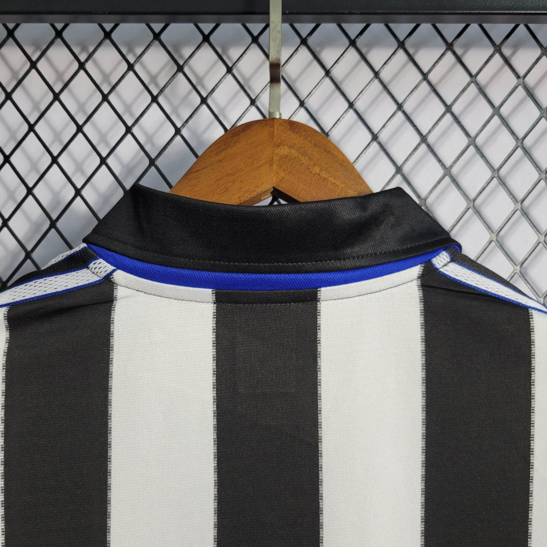 00/01 Newcastle United Retro Home Jersey
