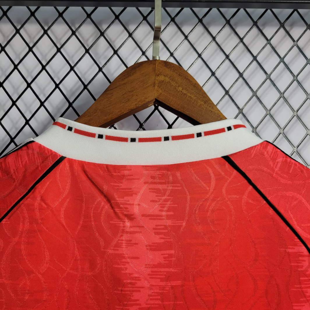 90/91 Retro Manchester United Home Shirt