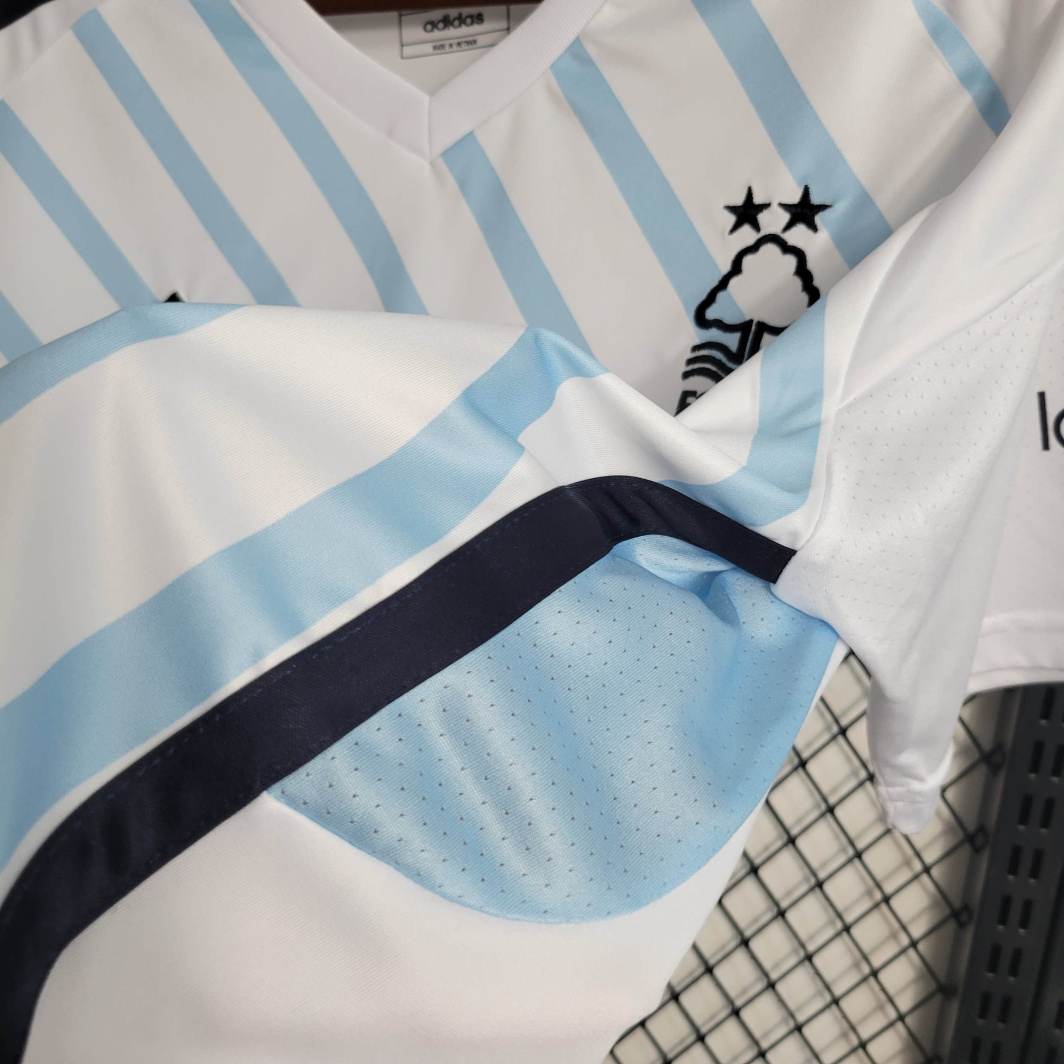 23/24 Nottingham Forest away jersey