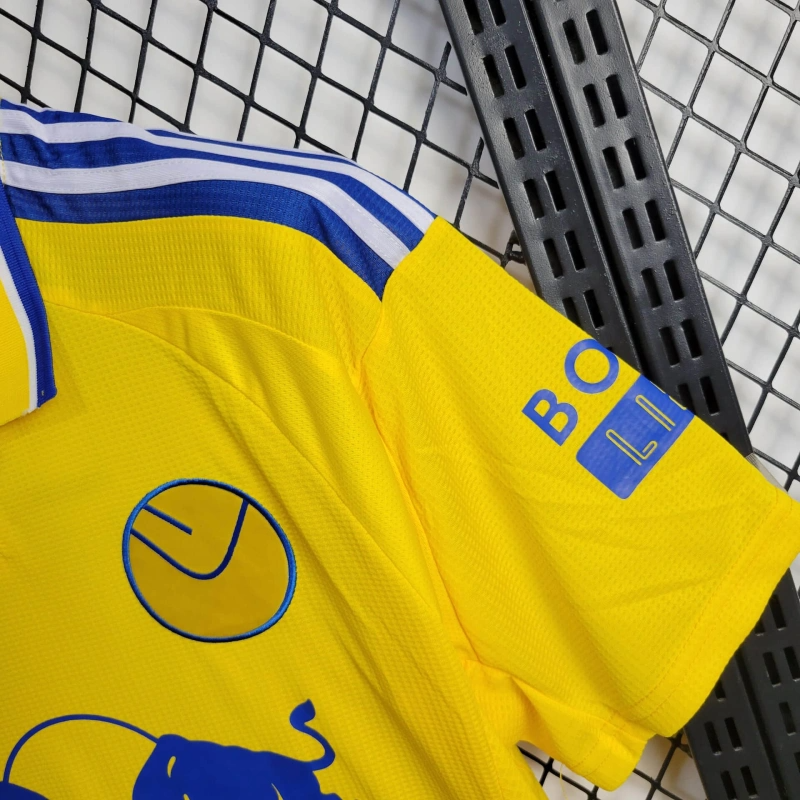 24/25 Leeds United away jersey