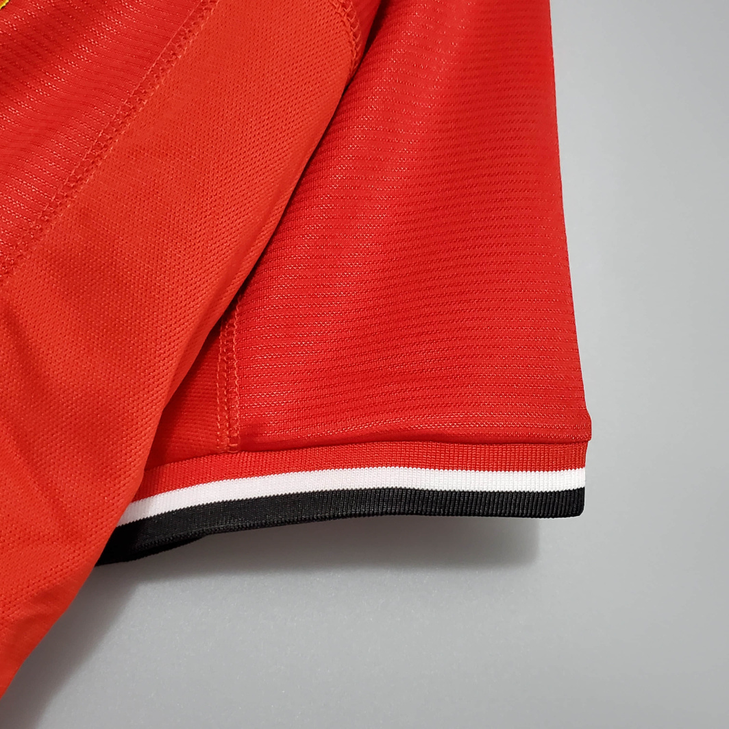 00/01 Retro Manchester United Home Shirt