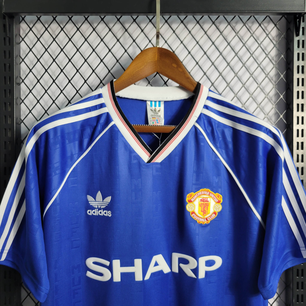 88/89 Manchester United third jersey