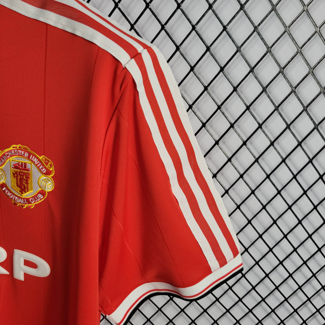 83/84 Retro Manchester United Home Shirt